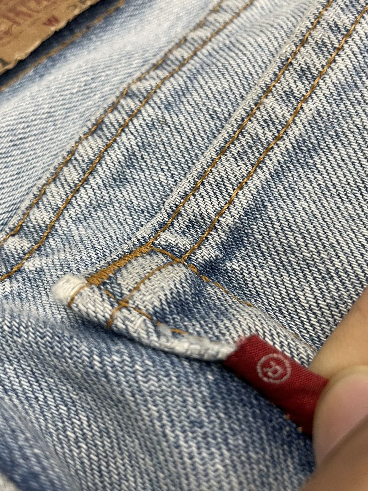 Levi's Vintage Levi’s 501 Light Wash Buttonfly Distressed USA Made Size US 27 - 12 Thumbnail