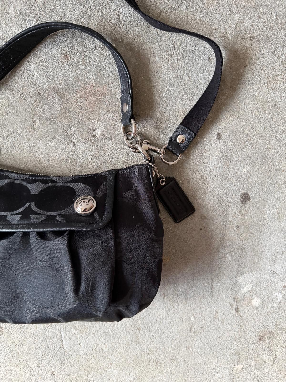 Coach Coach 2Way Poppy Shoulder Bag Black Size ONE SIZE - 5 Thumbnail