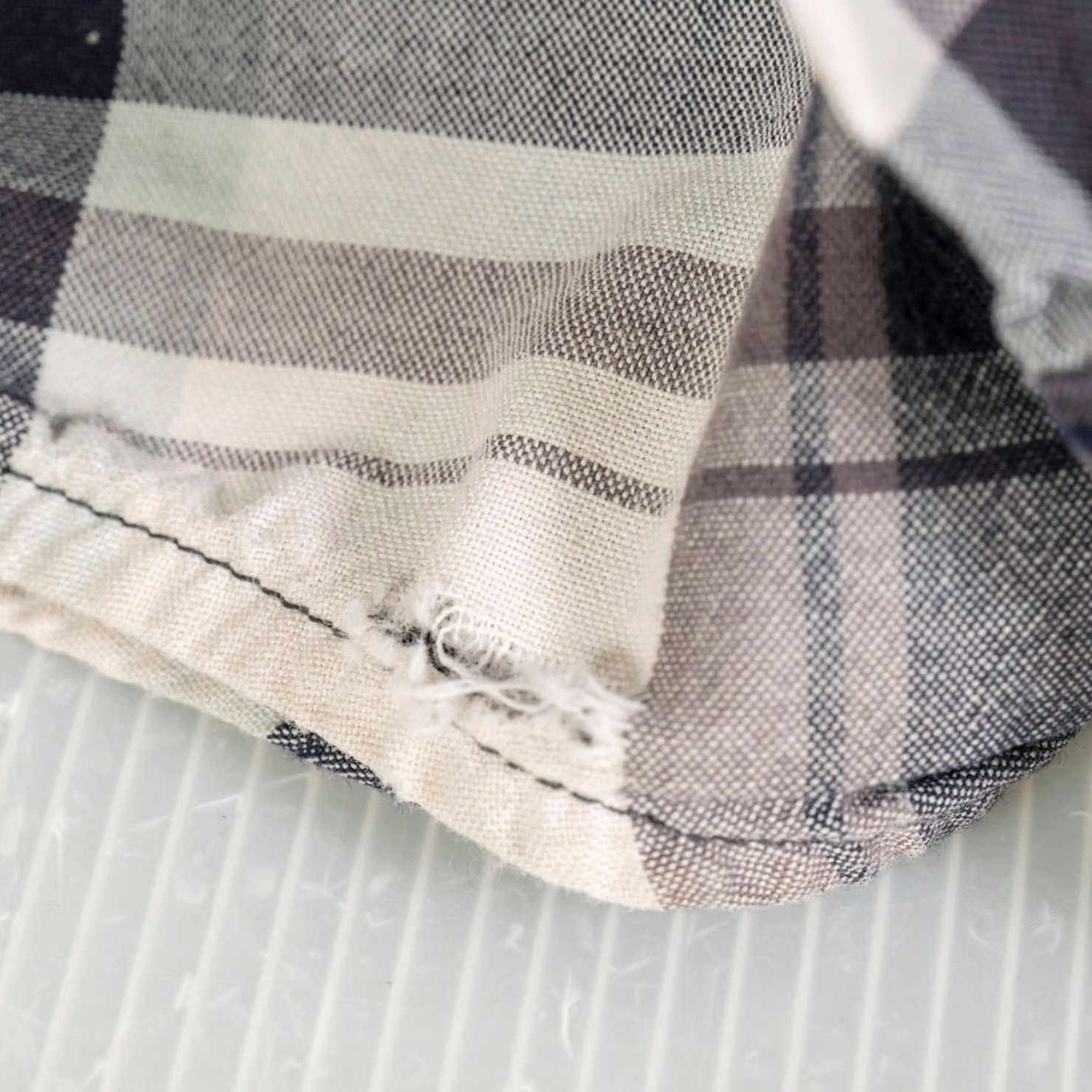 Carhartt Carhartt Mens Blue & White Plaid Long Sleeve Shirt L Size US L / EU 52-54 / 3 - 4 Thumbnail