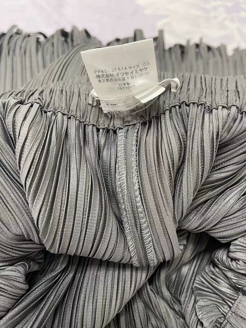 Issey Miyake issey miyake size:3 Silver-grey trousers 2506-Nextarrow Size 42" / US 20 - 7 Thumbnail