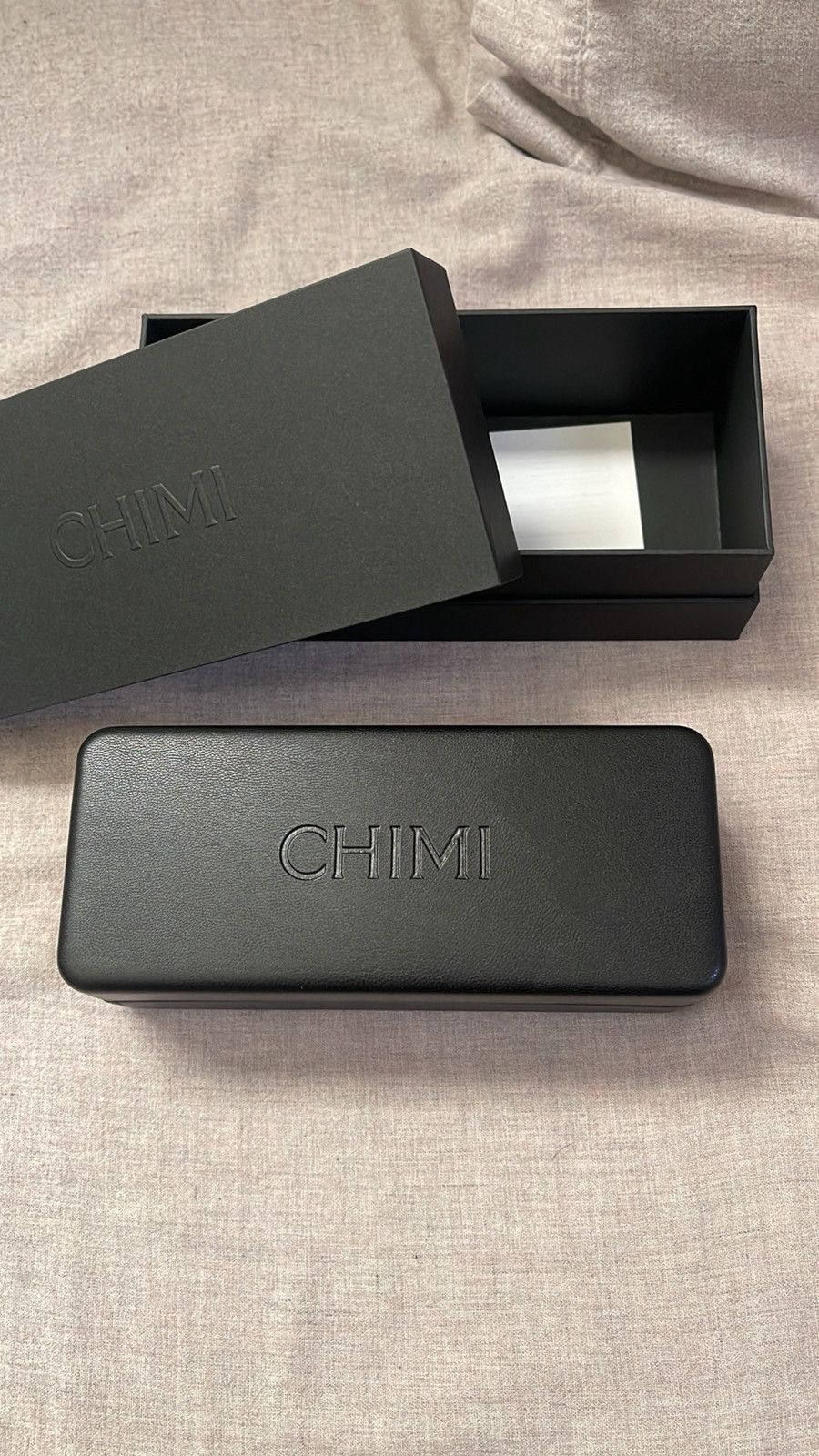 CHIMI CHIMI | DUSK / BLACK & GRAPHITE RED LENS SUNGLASSES | Y2K Size ONE SIZE - 6 Thumbnail