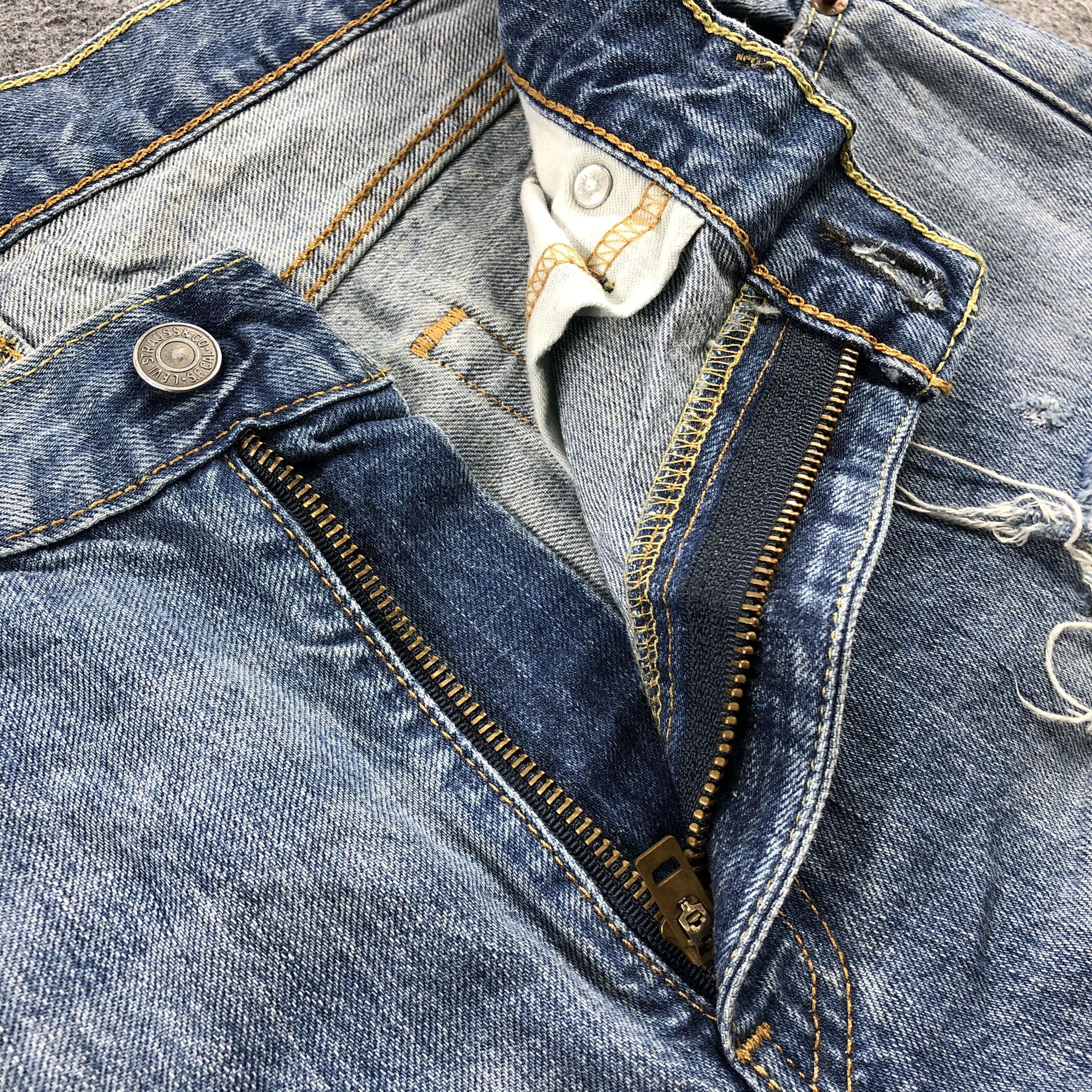 Levi's Vintage Levis 514 Jeans-JM1158 Size US 35 - 9 Thumbnail