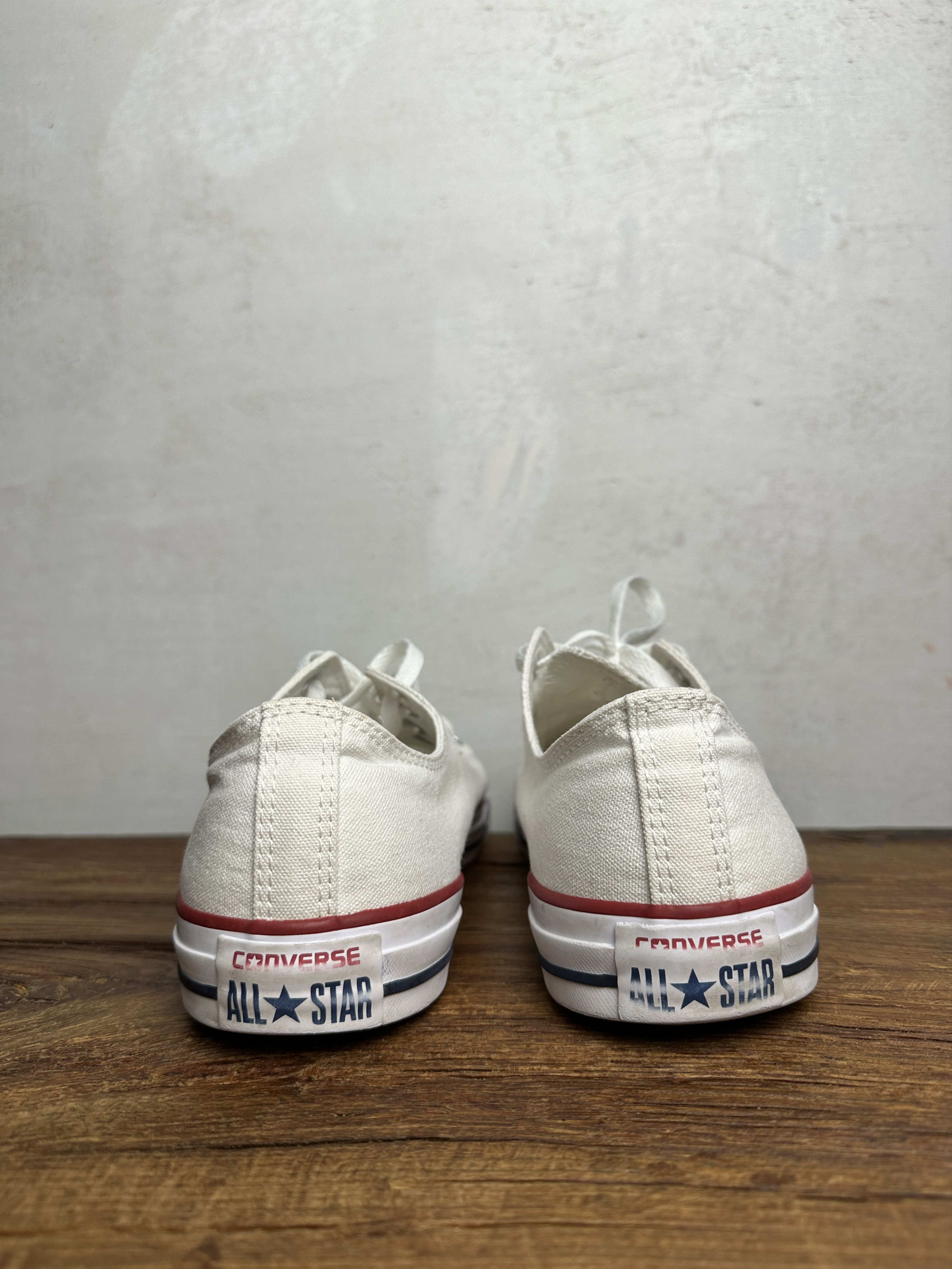 Converse Converse Chuck Taylor All Star Ox Optical White Size US 9.5 / EU 42-43 - 4 Thumbnail