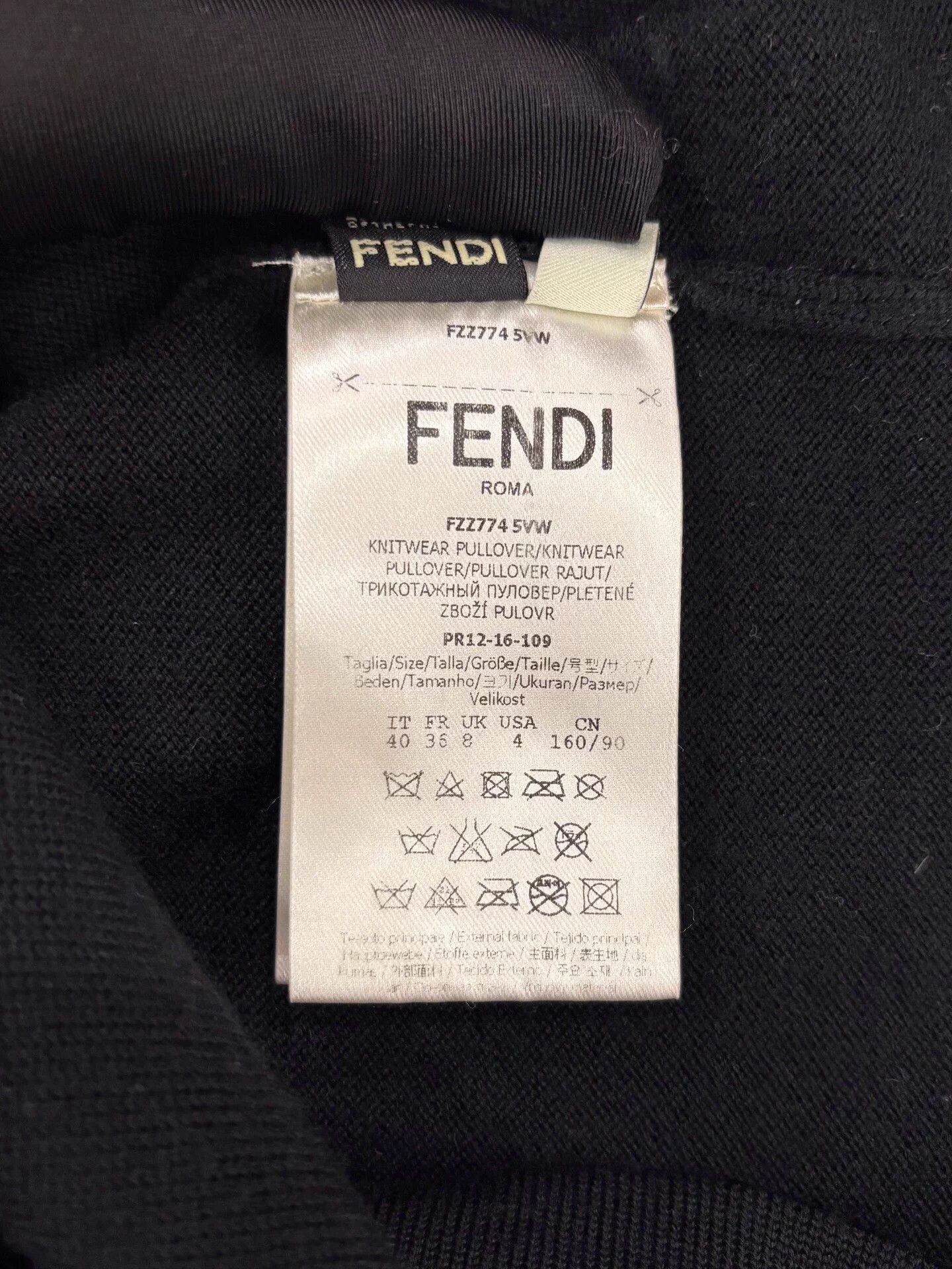 Fendi Fendi Bag Bugs Pompom Logo Wmn's Black Sweatshirt Size M / US 6-8 / IT 42-44 - 7 Thumbnail
