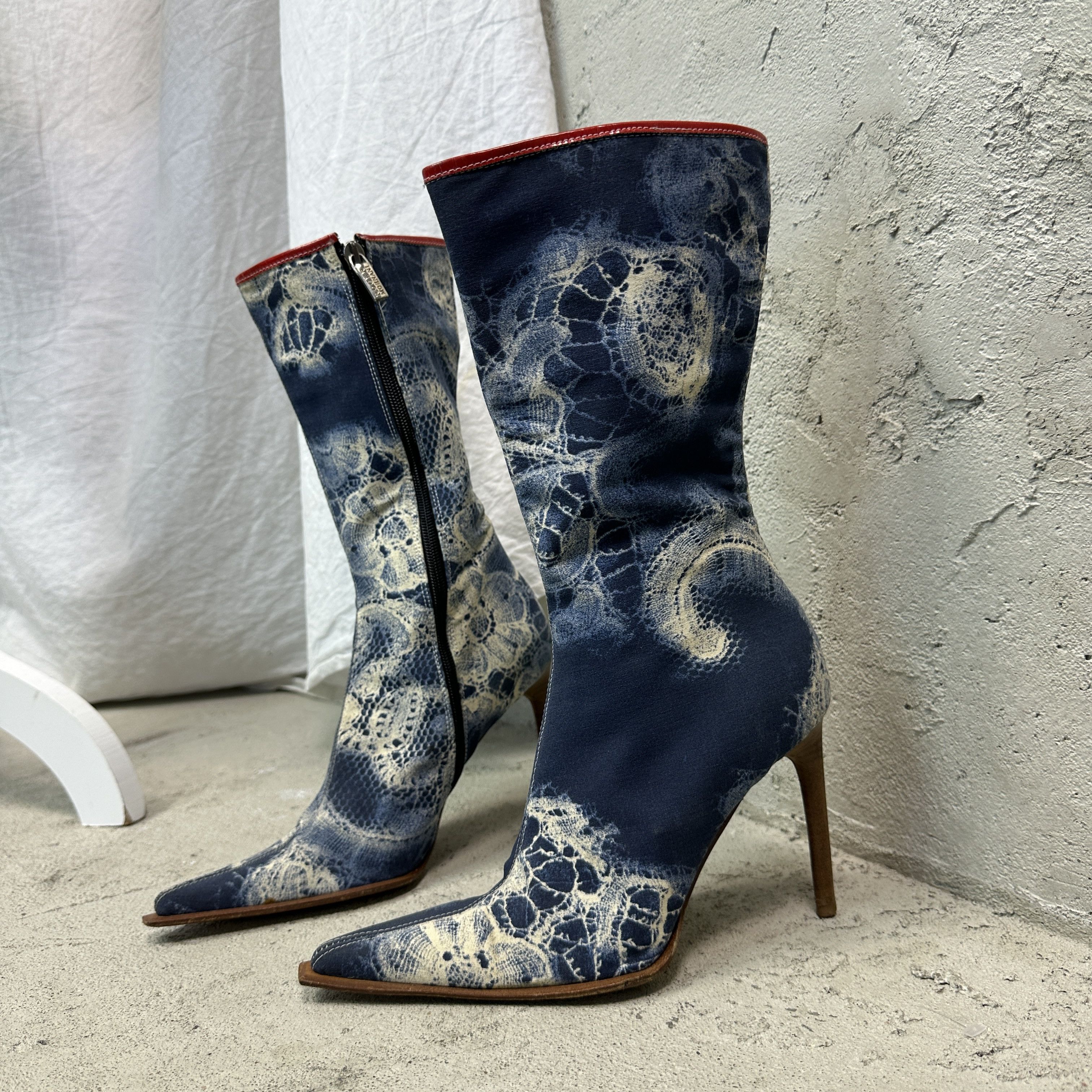 Vintage Vintage Avant Garde Lace Printed Boots Made in Italy Y2K Size US 6 / IT 36 - 3 Thumbnail