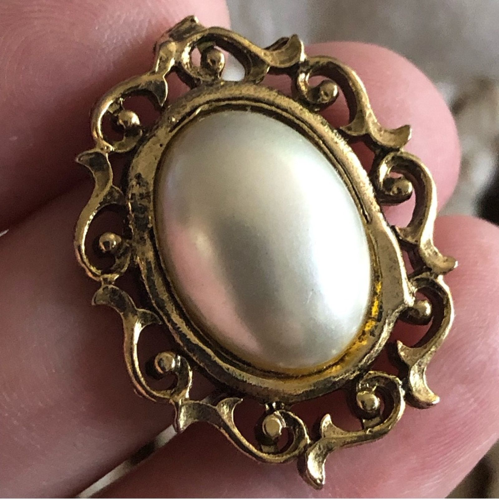 Vintage Vintage silver cabochon faux pearl pierced earrings Size ONE SIZE - 2 Thumbnail