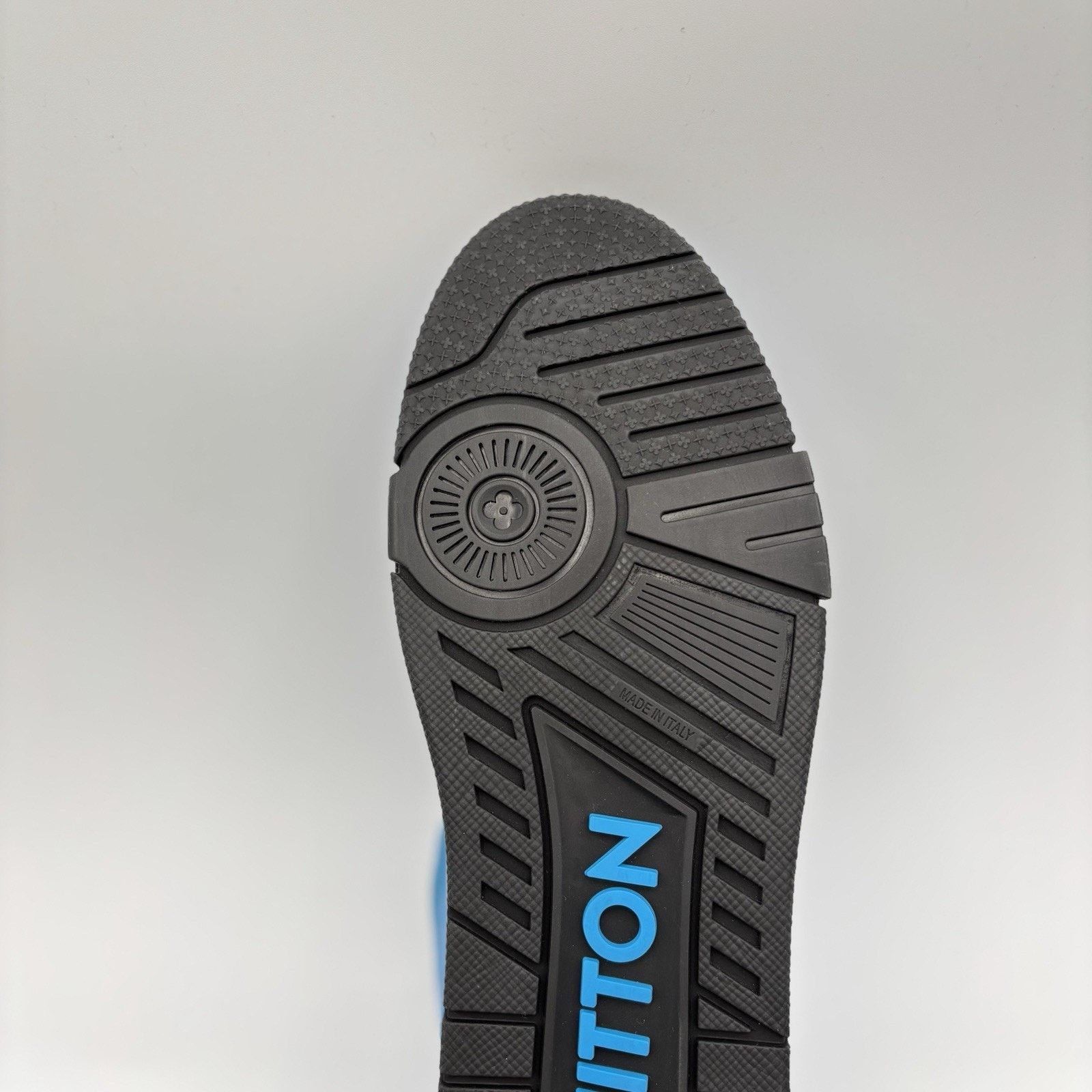 Louis Vuitton Louis Vuitton Virgil Abloh Trainer 'Blue Black' | Worn 1-3x Size US 8 / EU 41 - 19 Thumbnail