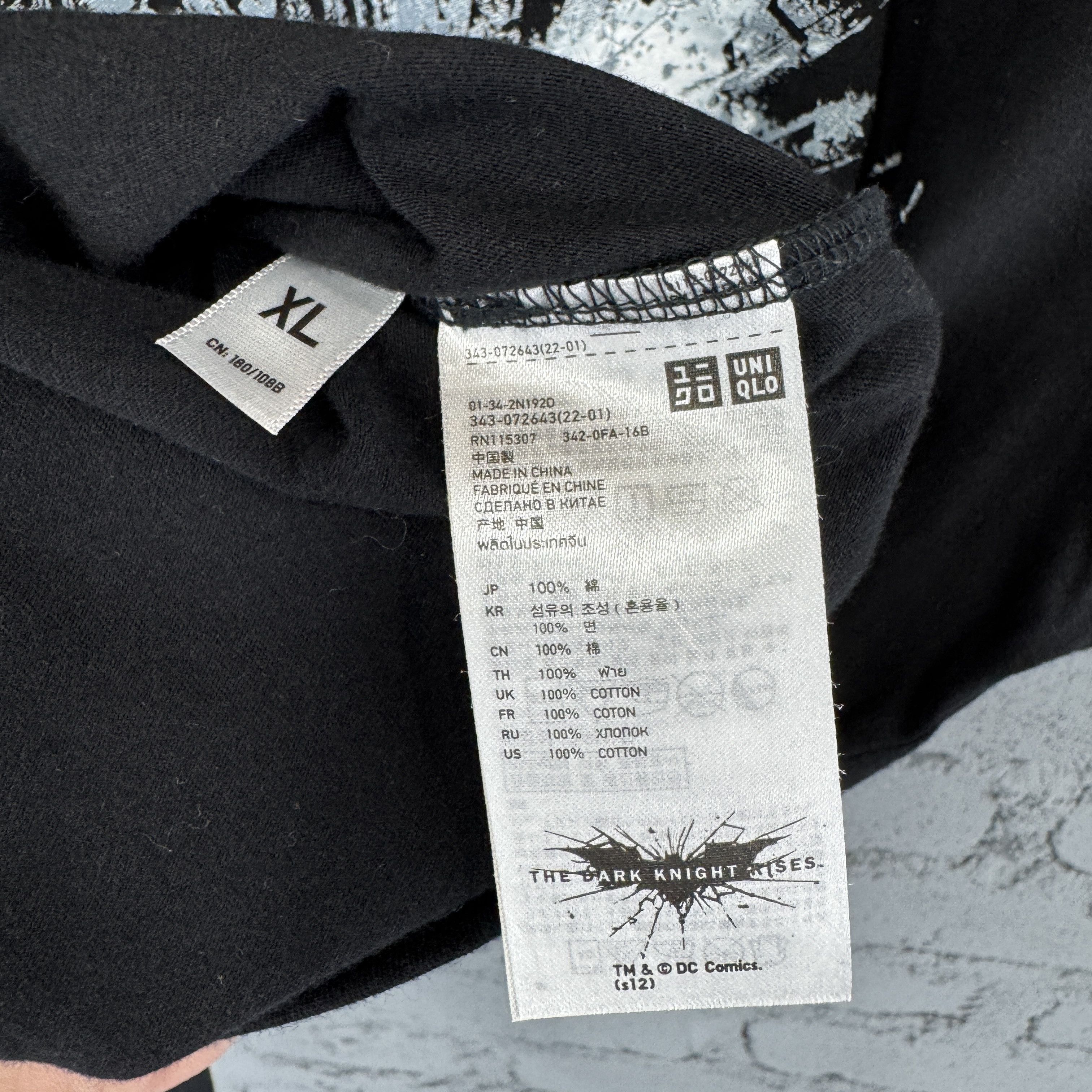 Uniqlo Uniqlo X Batman Movie The Dark Knight Rises Sunfaded Tshirt Size US XL / EU 56 / 4 - 6 Thumbnail
