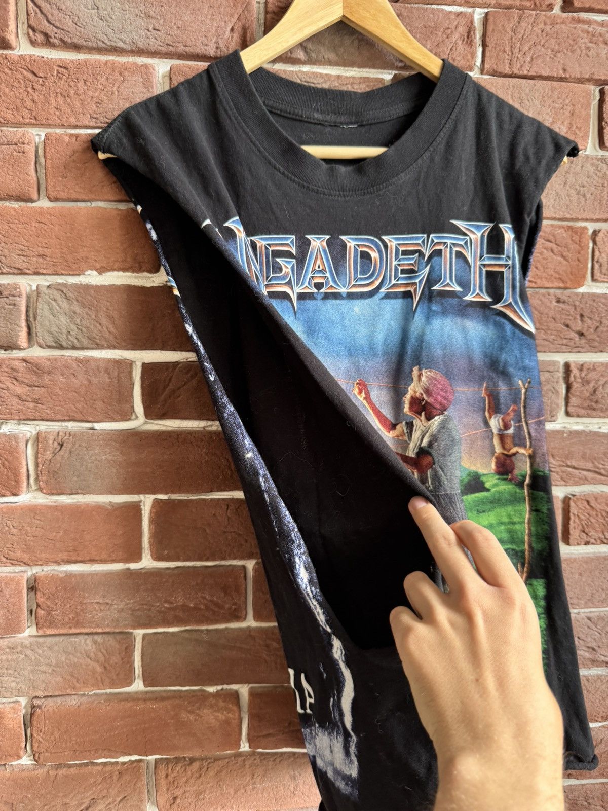Band Tees Megadeth Youthanasia Rare Vintage Heavy Metal Band Tee L Size US L / EU 52-54 / 3 - 4 Thumbnail