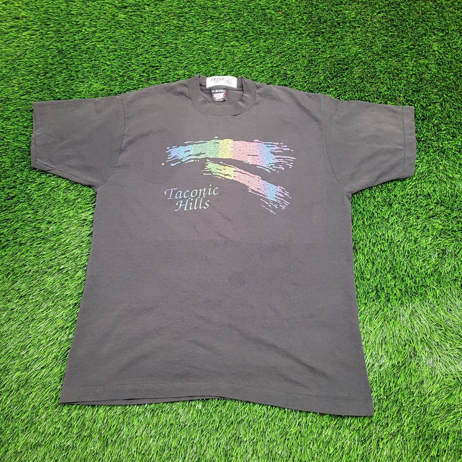Vintage Vintage 80s Taconic Hills Rainbow Shirt L/XL 22x27 USA Size US XL / EU 56 / 4 - 1 Thumbnail