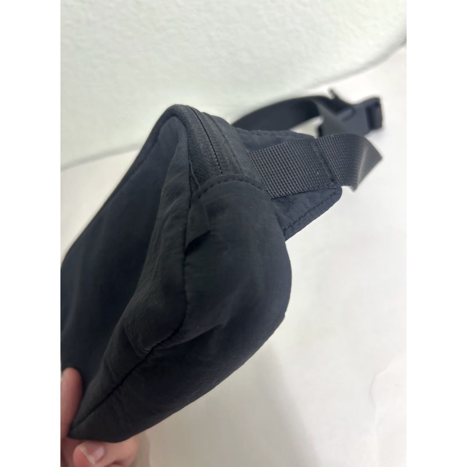 Lululemon Lululemon Everywhere Belt Bag Black Crossbody Waist Fanny Pack Small Women Adjustable Strap Nylon Polyester Matte Zipper Pouch Vintage No Size ONE SIZE - 7 Thumbnail