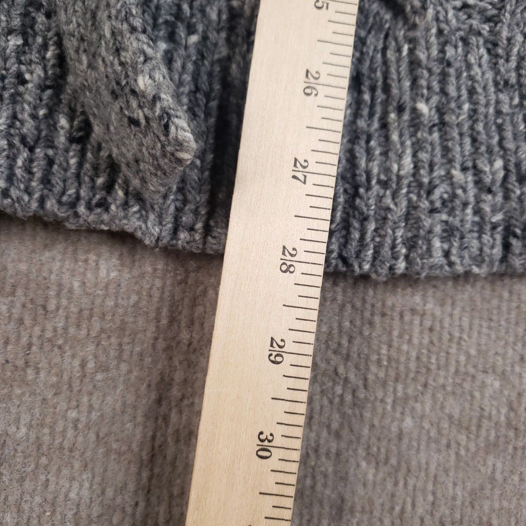 J.Crew J.CREW Sweater Womens M Gray Long Sleeve Cable Knit Button Front Handknit Size M / US 6-8 / IT 42-44 - 4 Thumbnail