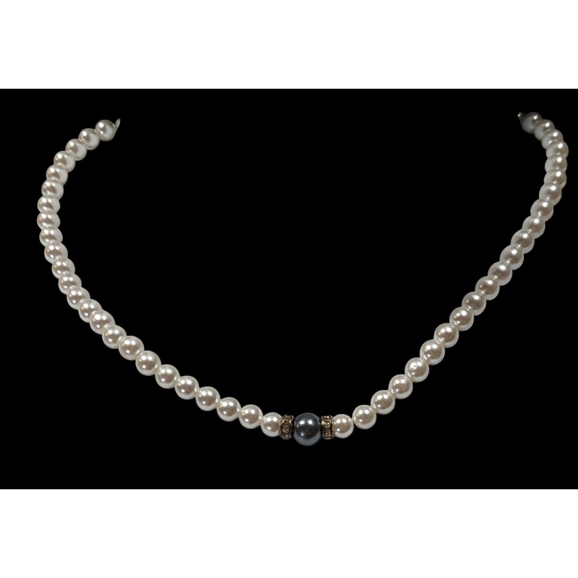 Handmade Elegant Handmade White And Silver Tone Faux Pearl Necklace W Size ONE SIZE - 4 Thumbnail