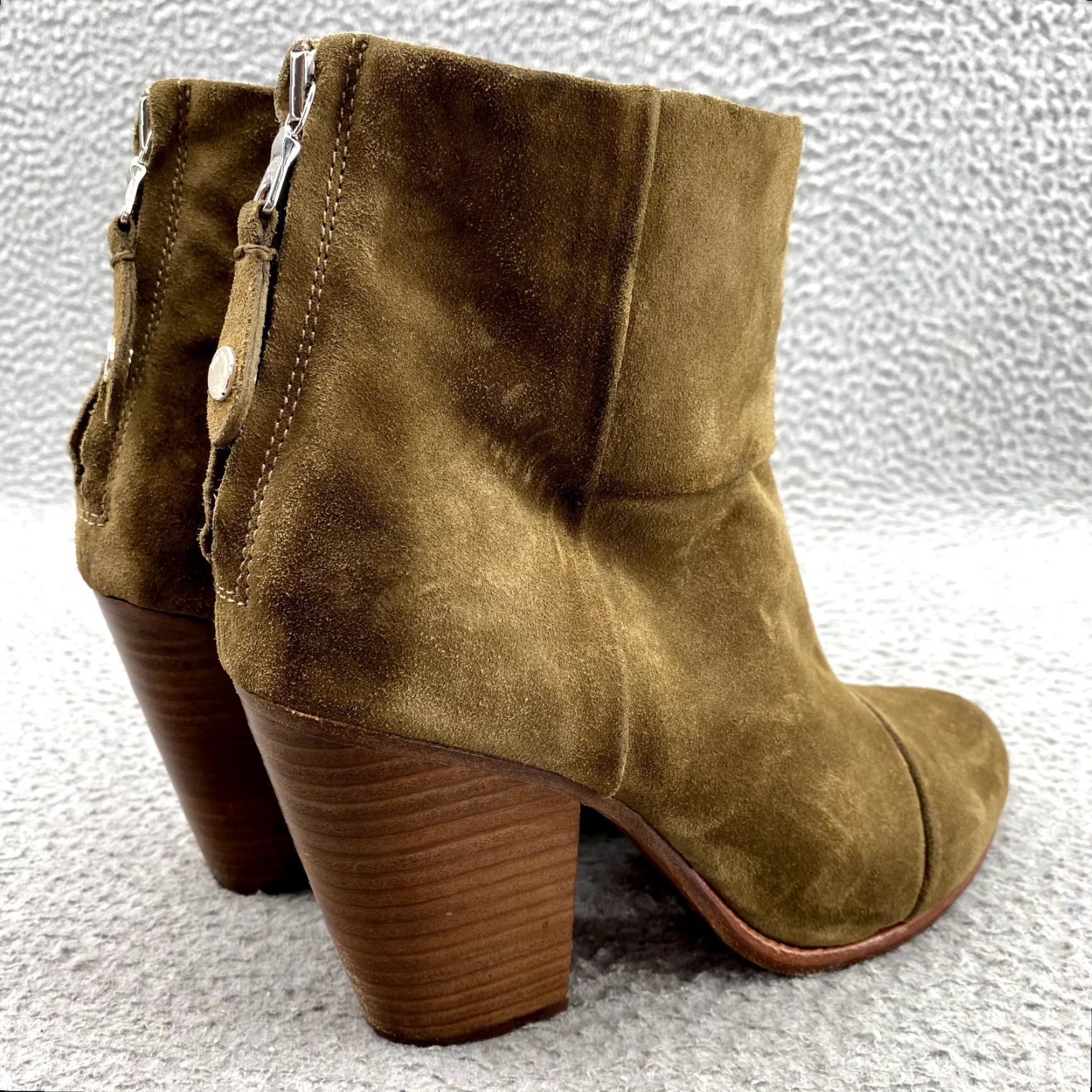 Rag & Bone rag & bone Newbury Boots Women's 39/8.5 Brown Suede Ankle Classic Boho Academia Boots Brown Suede Women 39/8.5 Size US 9 / IT 39 - 6 Thumbnail