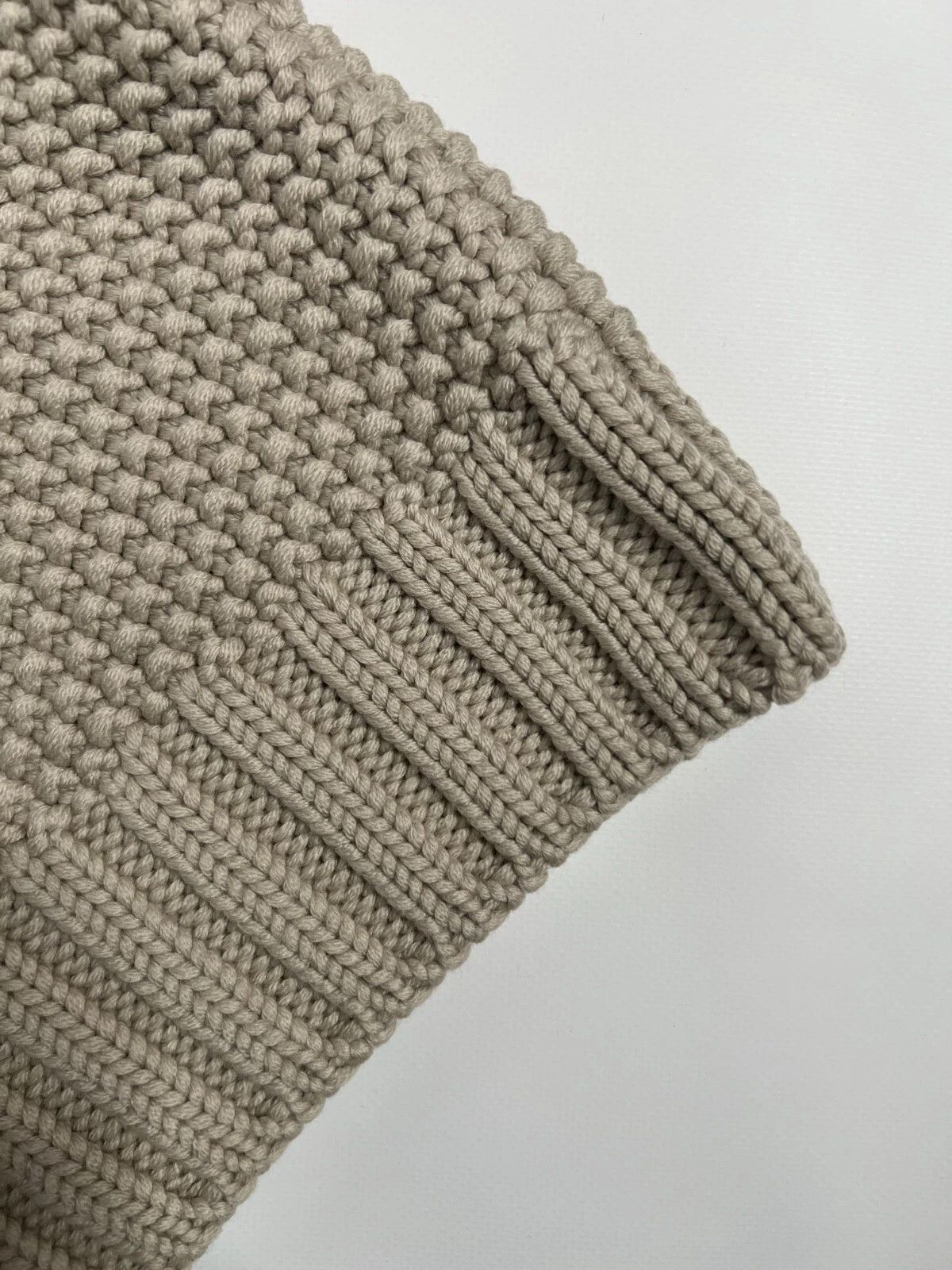 Stella McCartney Stella McCartney Women's Knit Heavyweight Wool Sweater Size M / US 6-8 / IT 42-44 - 10 Thumbnail