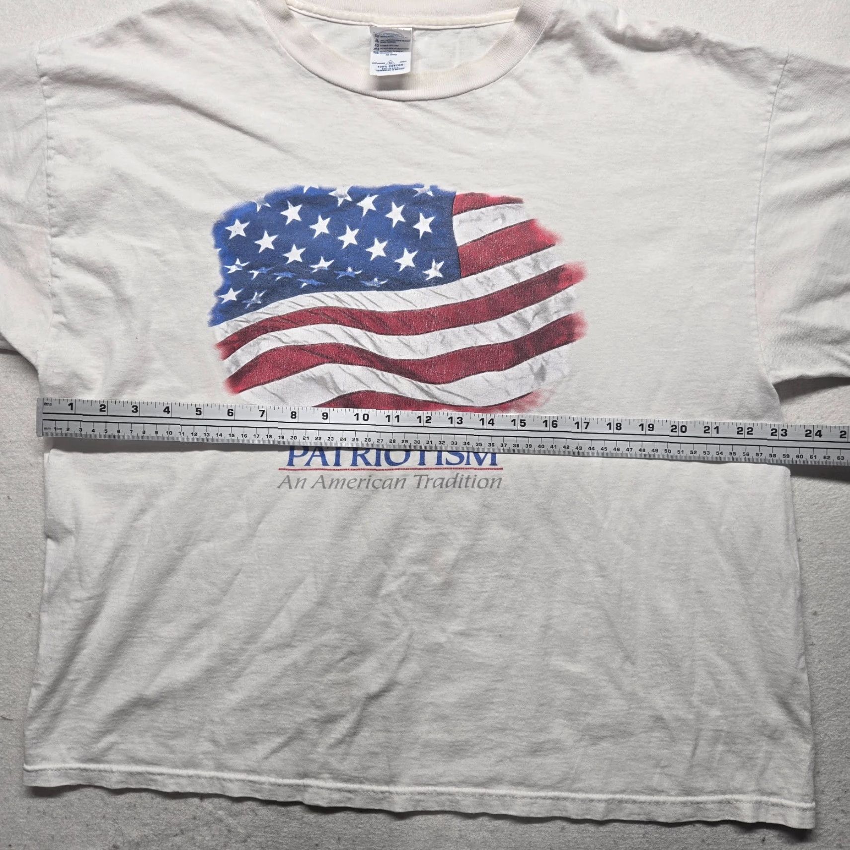 Vintage VINTAGE Patriotism USA America Flag Patriotic White T-Shirt Short Sleeve Adult Men's XL Shirt Men XL White American Flag Patriotic T-Shirt USA Shirt Size US XL / EU 56 / 4 - 4 Thumbnail