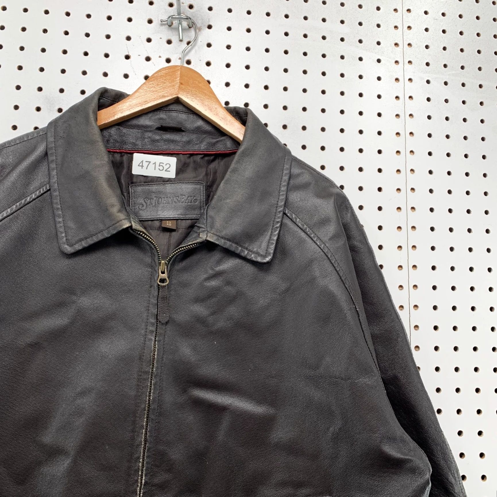 Vintage VINTAGE St. John's Bay LeatherBomber Jacket Mens XL Brown Flight Distressed Size US XL / EU 56 / 4 - 6 Thumbnail