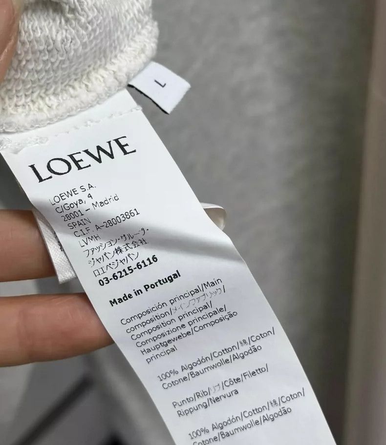 Loewe LOEWE Light gray lettering Logo embroidered hoodie Size L / US 10 / IT 46 - 3 Thumbnail