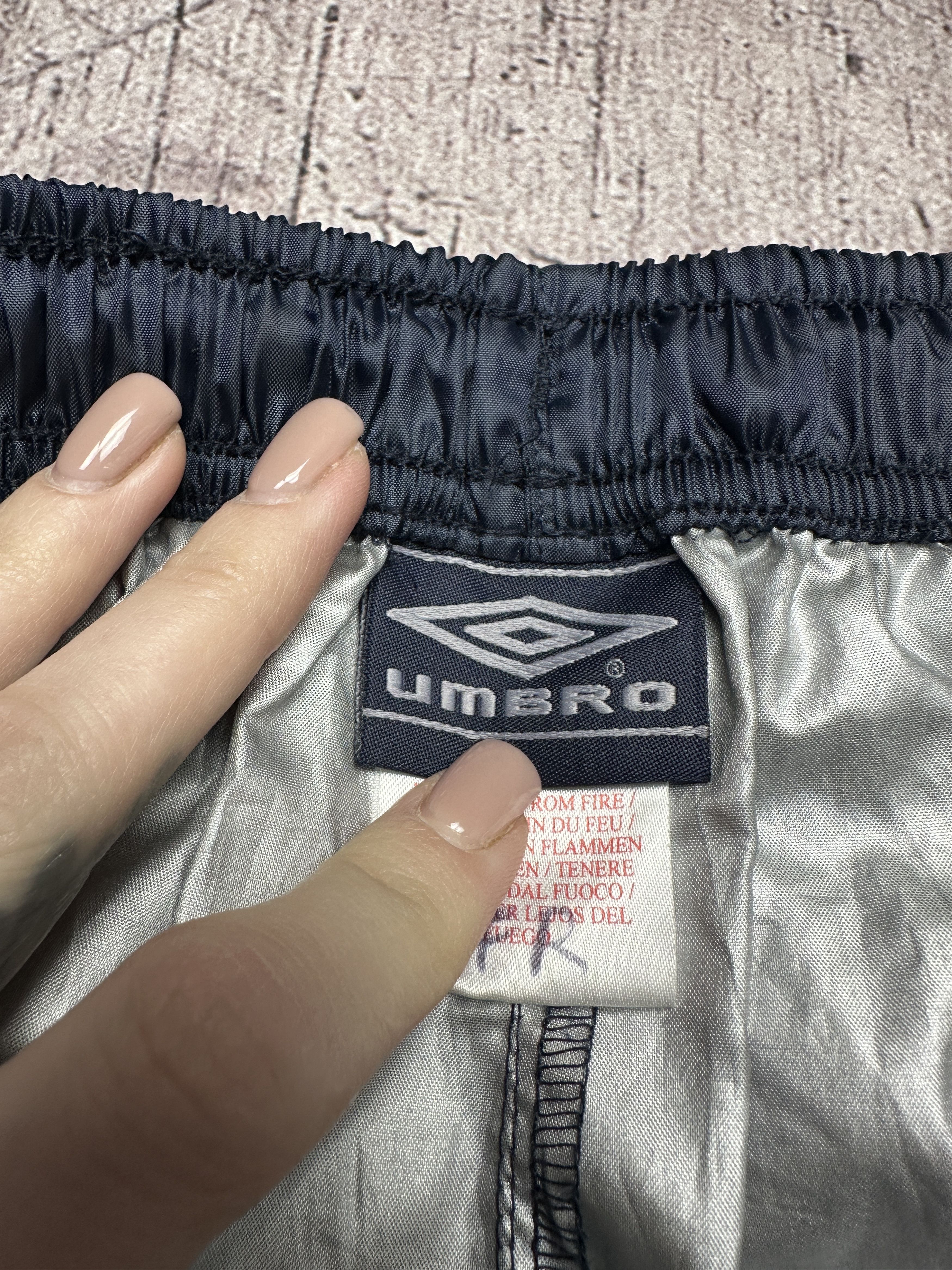 Umbro × Vintage Umbro Vintage Mens Windbreaker Track Pants Size US 32 / EU 48 - 5 Thumbnail