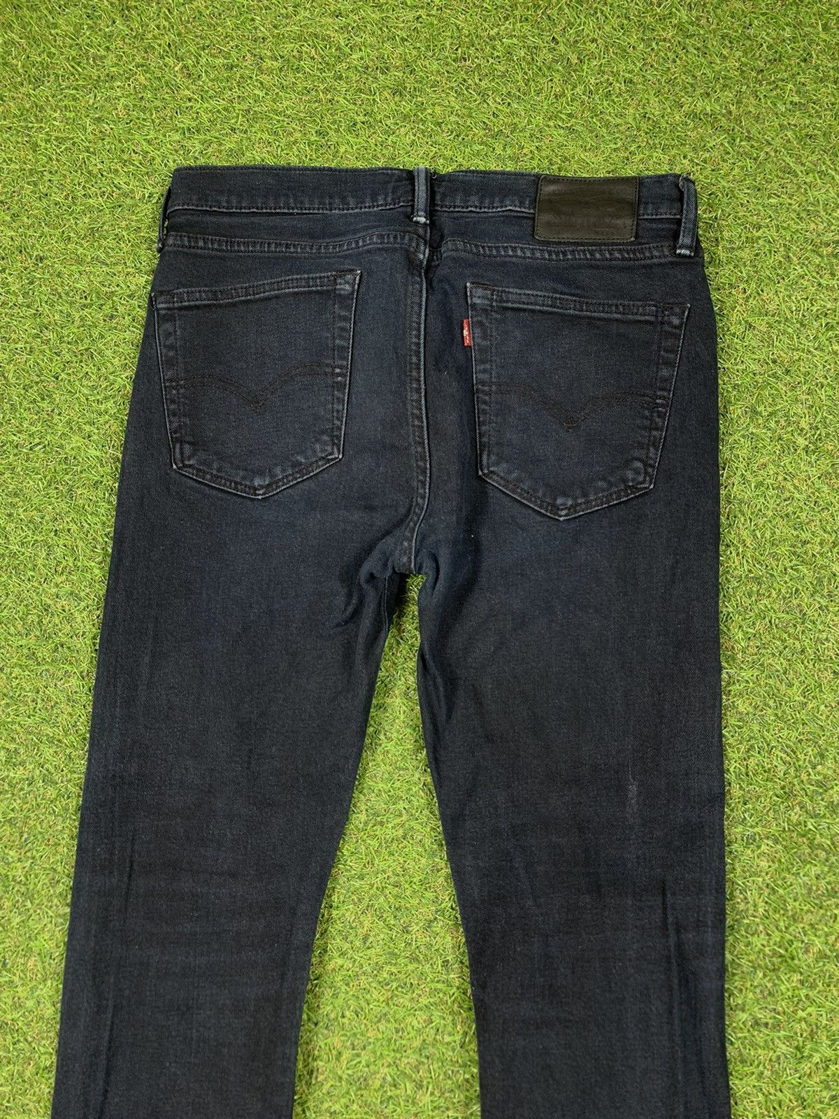Levi's Vintage Levi’s jeans denim faded style size 33x32 Size US 33 - 2 Thumbnail
