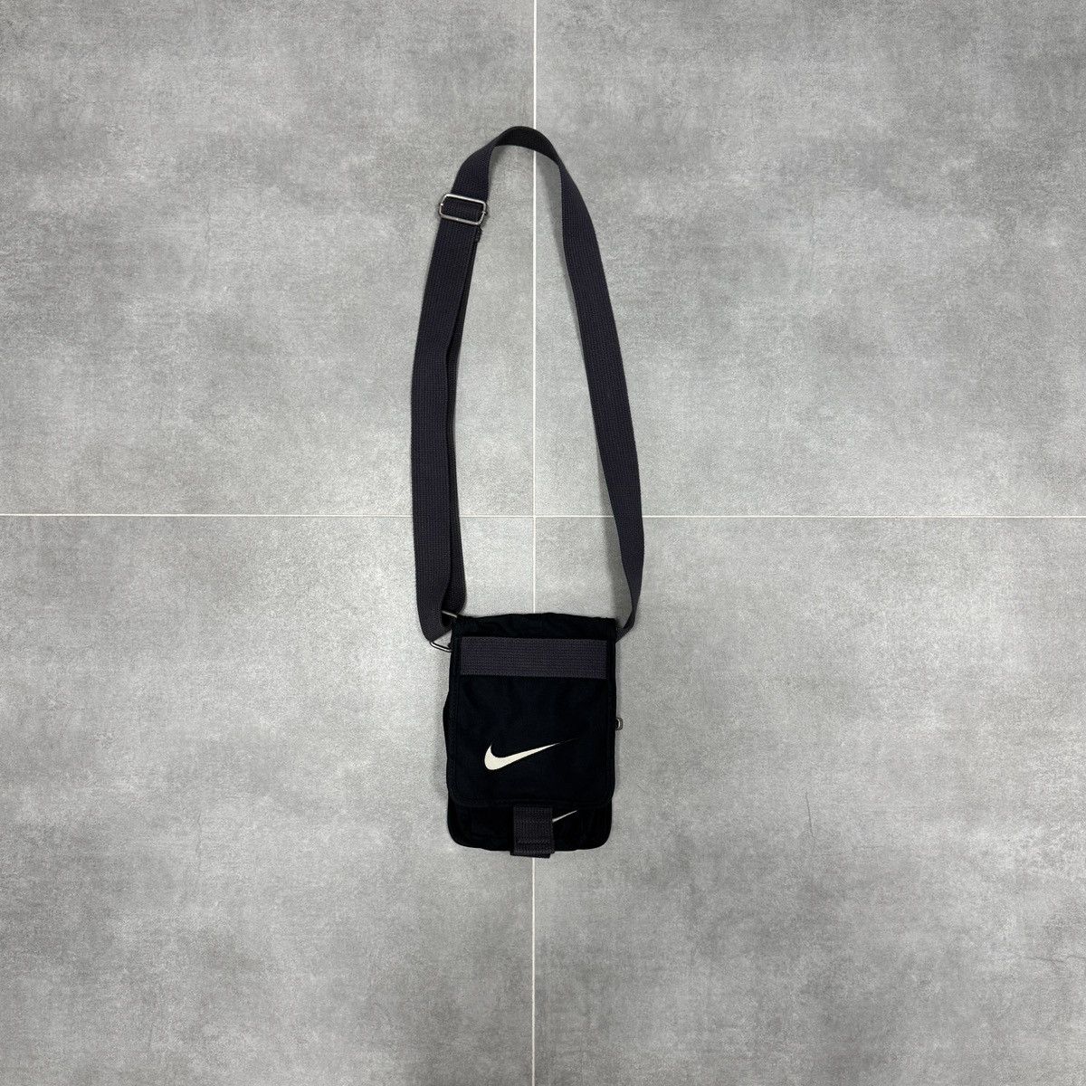 Nike × Vintage Vintage Nike Shoulder Bag Size ONE SIZE - 3 Thumbnail