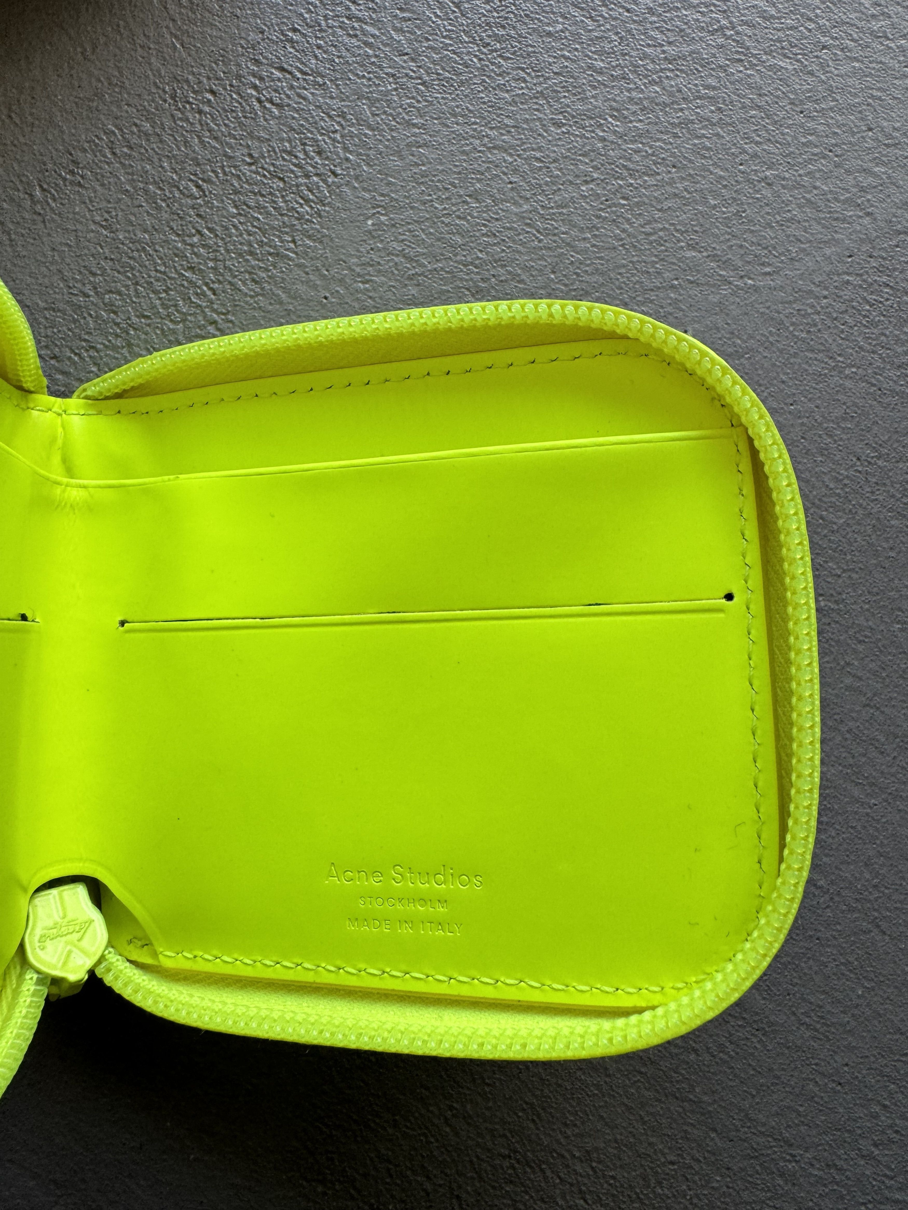 Acne Studios Acne Studios Neon Yellow Zip Wallet Size ONE SIZE - 6 Thumbnail