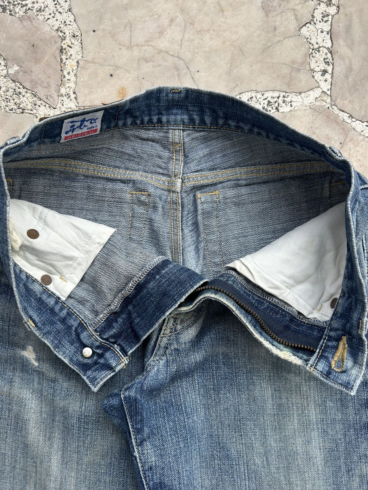 EIGHT-G Eight-G Japan Vintage Blue Denim Size US 33 - 9 Thumbnail