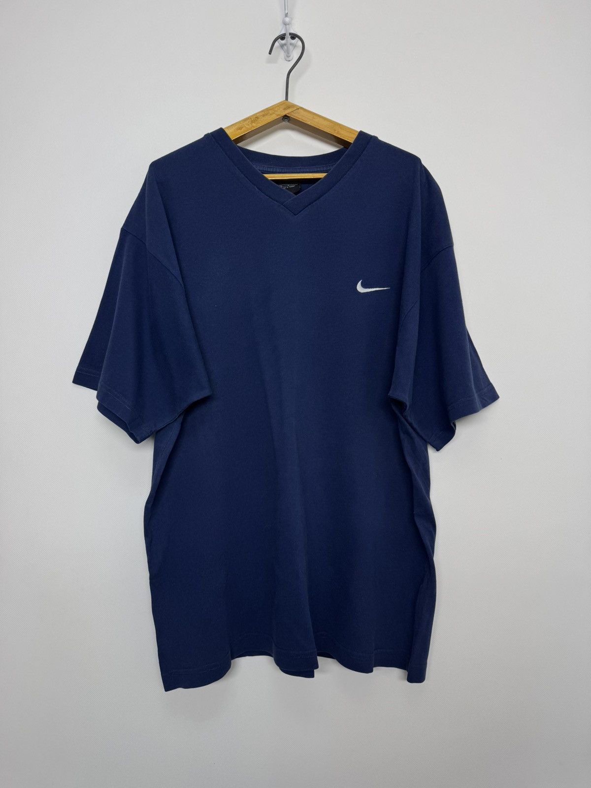 Nike Vintage Y2k Nike Swoosh Logo T-Shirt 00’s Size US M / EU 48-50 / 2 - 2 Thumbnail