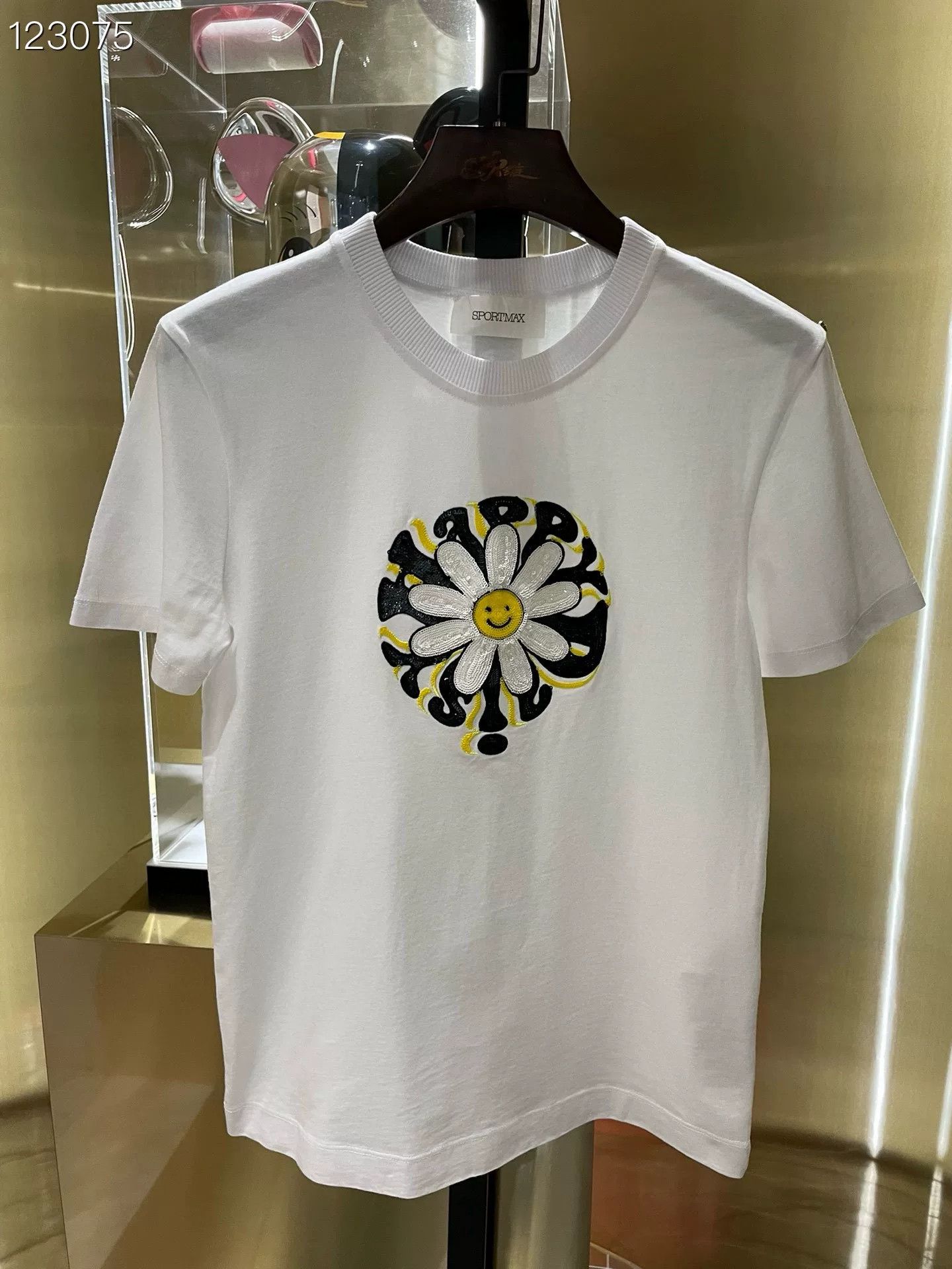 Max Mara MaxMara Sportmax Sequin Embroidered T-shirt Size M / US 6-8 / IT 42-44 - 1 Thumbnail