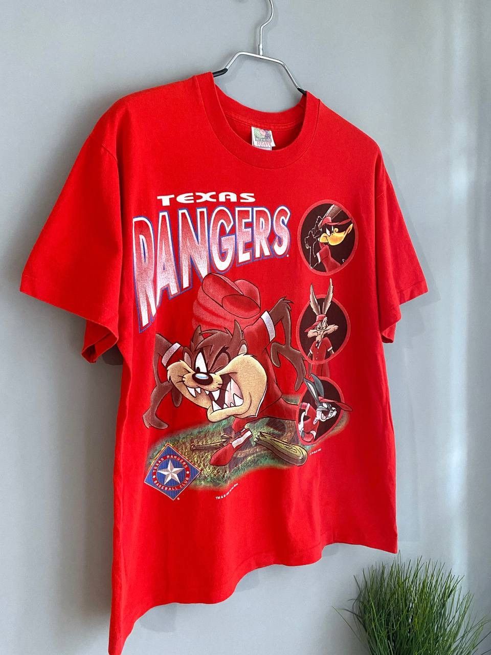 MLB MLB Texas Rangers x Looney Tunes 97s Vintage, ﻿﻿Made in USA Size US L / EU 52-54 / 3 - 3 Thumbnail