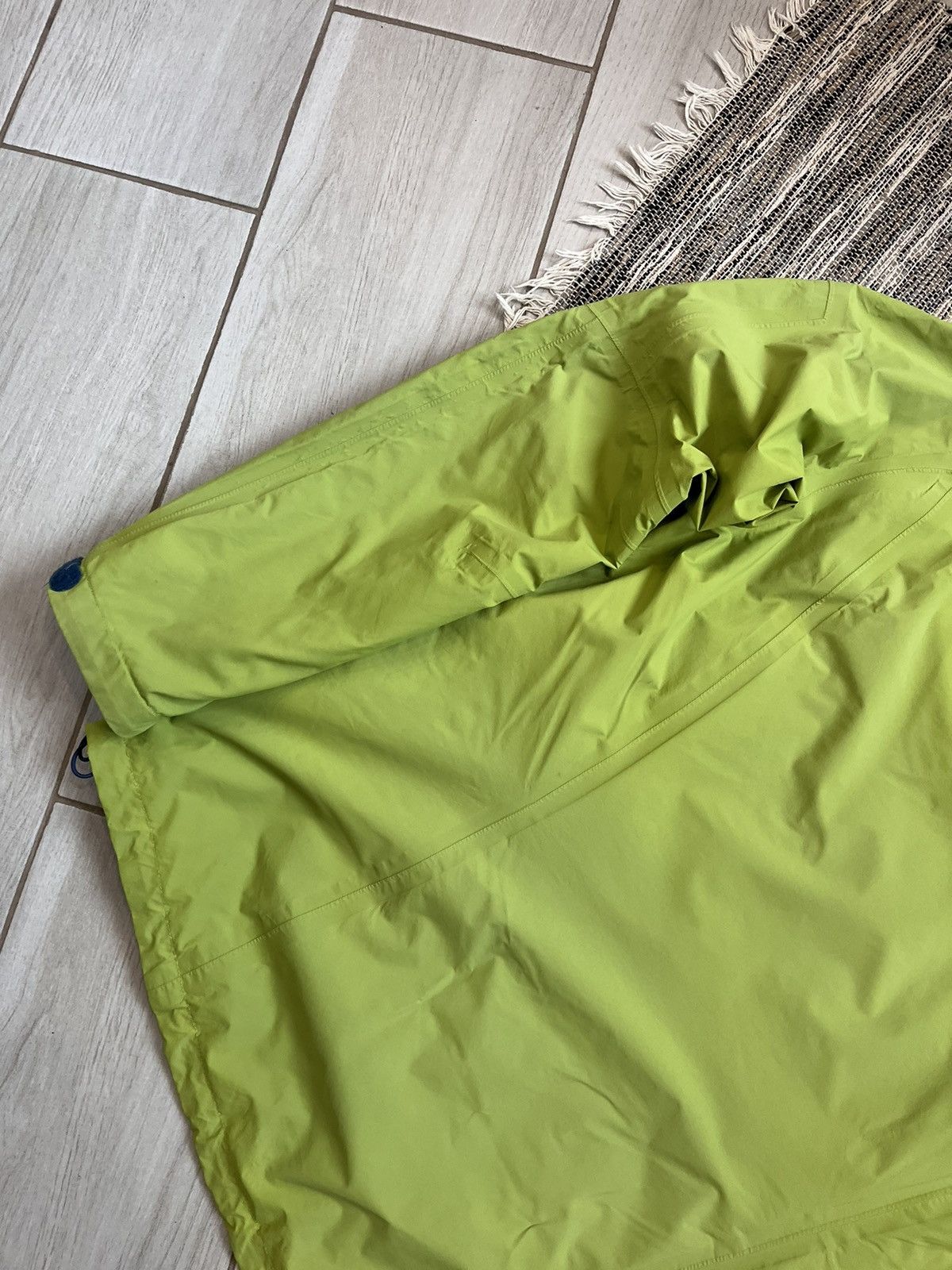 Peak Performance Peak Performance raincoat jacket outdoor minimalistic Size US L / EU 52-54 / 3 - 10 Thumbnail