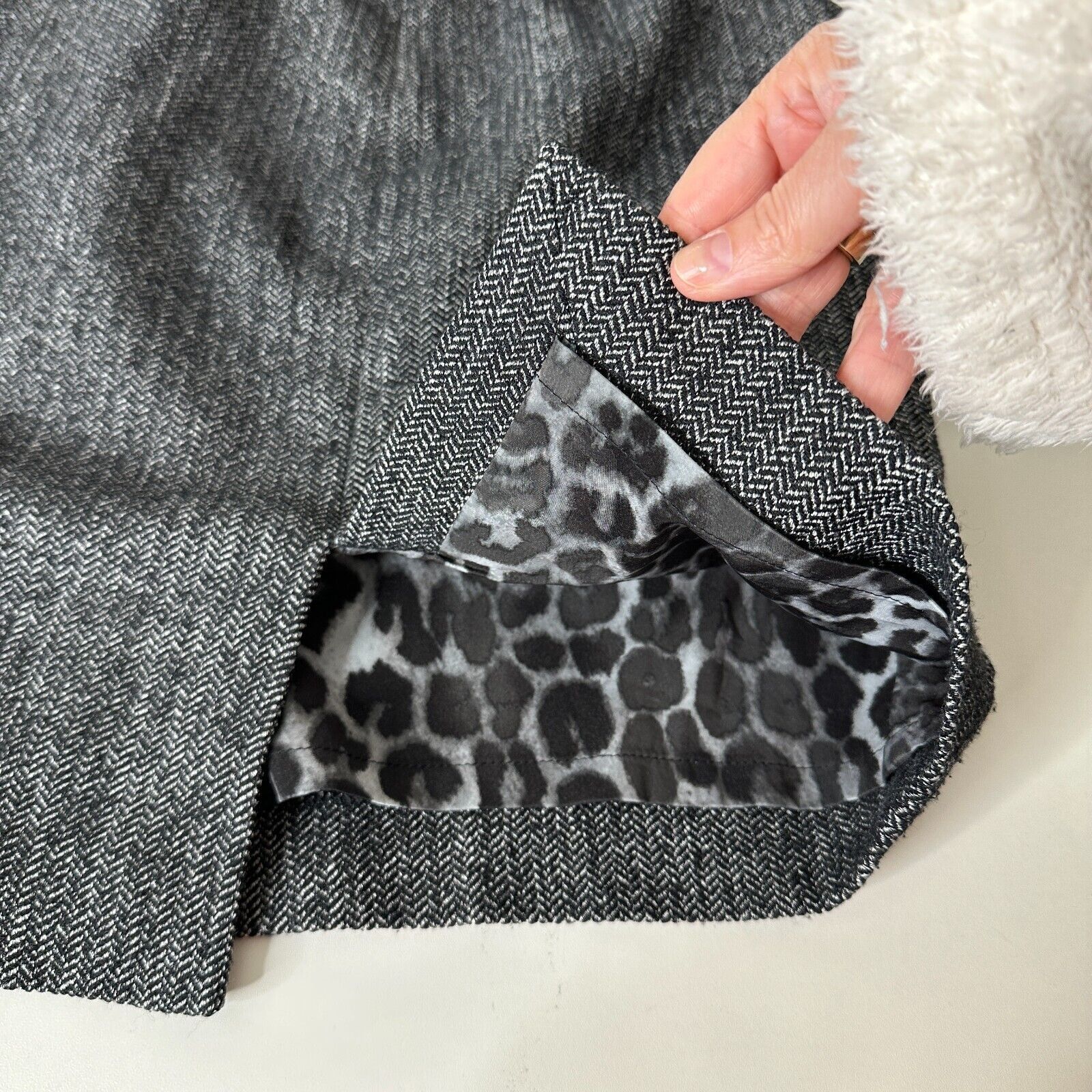 Express Express Black & White Houndstooth Back Zip Pencil Skirt 00 Size 24" / US 00 / IT 34 - 8 Thumbnail