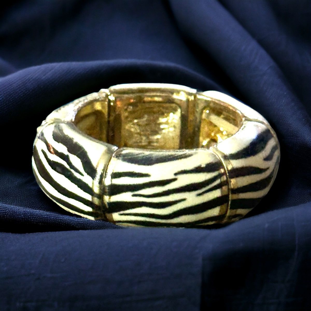 Other Enamel zebra print stretch ring Size ONE SIZE - 1 Thumbnail