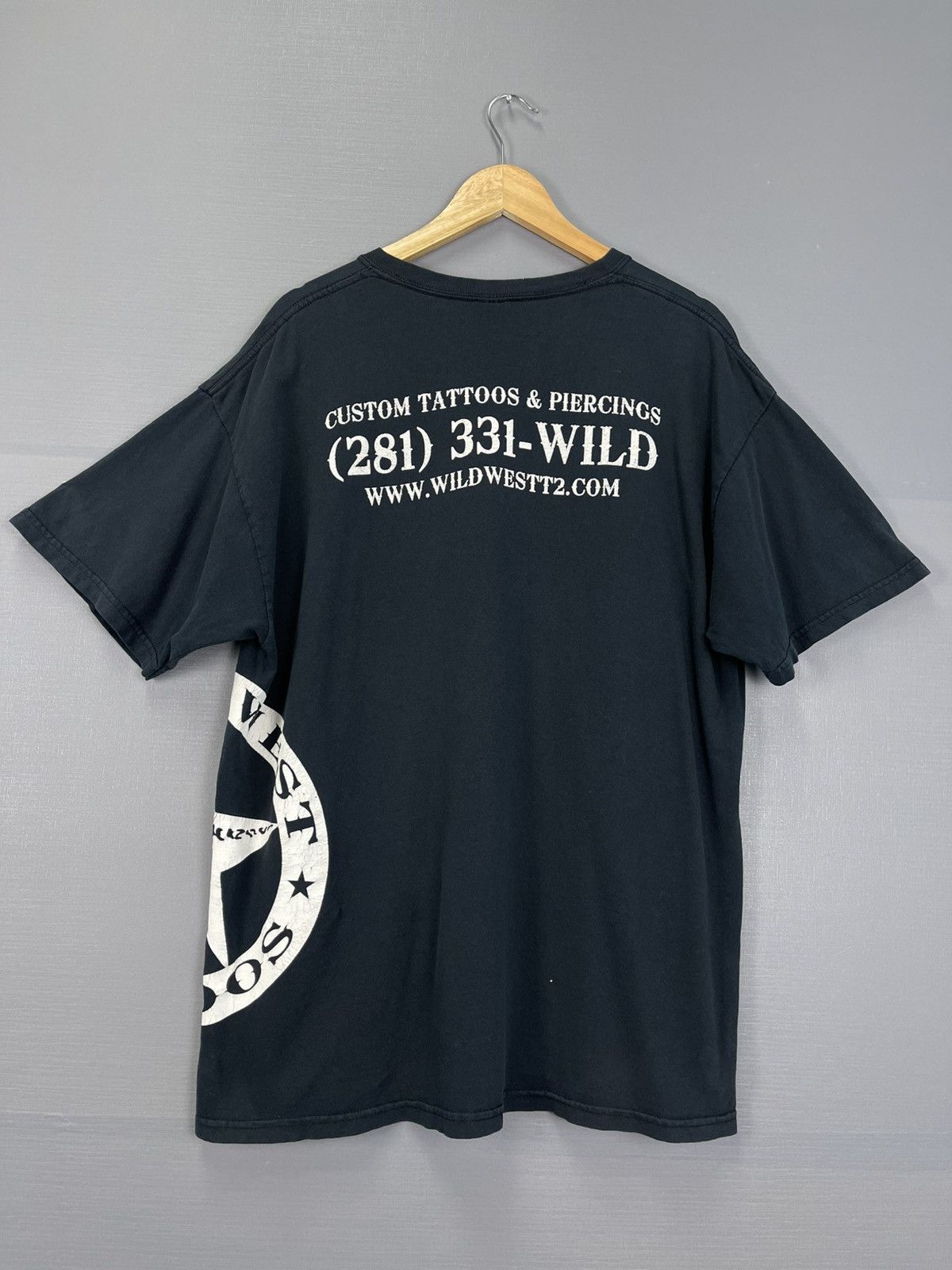 Vintage Vintage Wild West Tattoo T-Shirt Size US XL / EU 56 / 4 - 8 Thumbnail