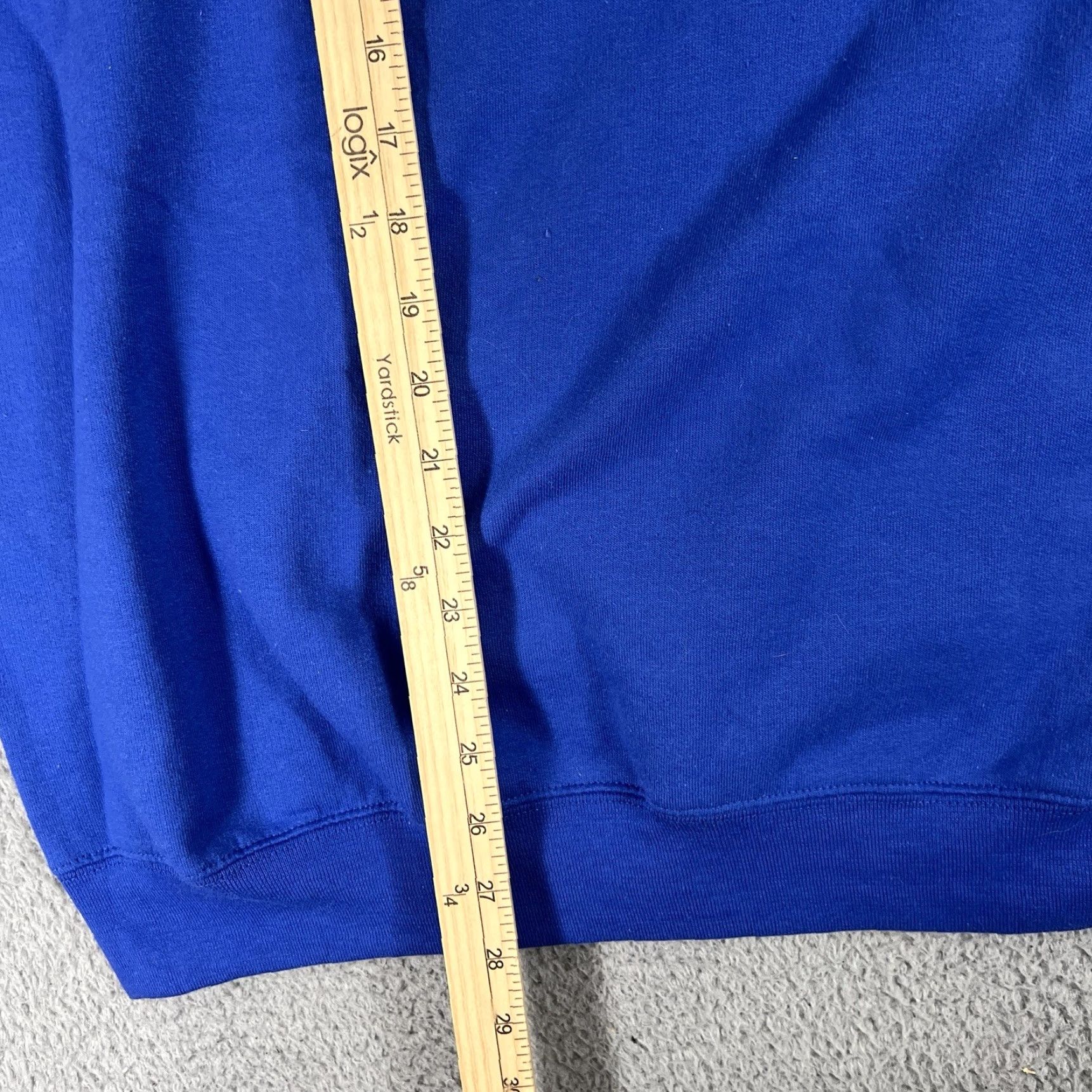 Champion Champion Sweater Mens XL Blue Pullover Sweatshirt Crew Neck 100% Cotton Blend Knit Logo: Champion, Regular Fit, Long Sleeve, Sport/Classic Casualwear Size US XL / EU 56 / 4 - 7 Thumbnail