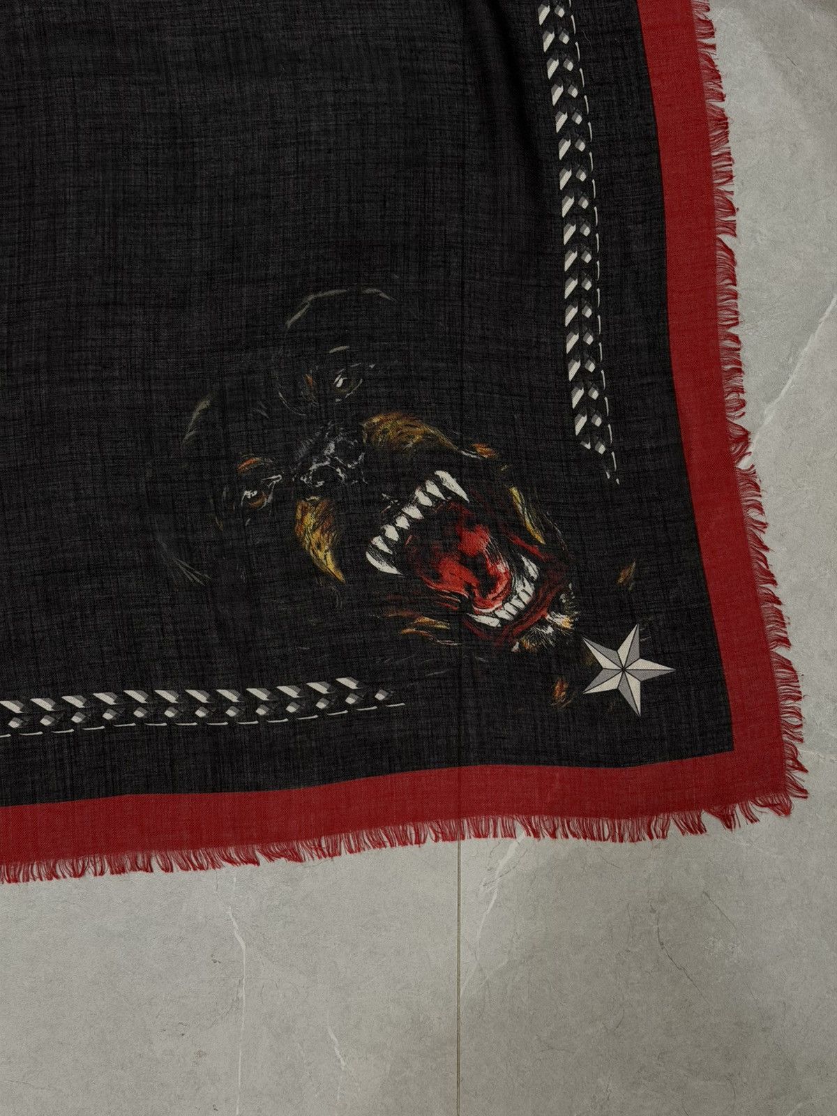 Givenchy GIVENCHY Rottweiler Stars & Chain Cashmere Scarf wool Kanye Size ONE SIZE - 10 Thumbnail