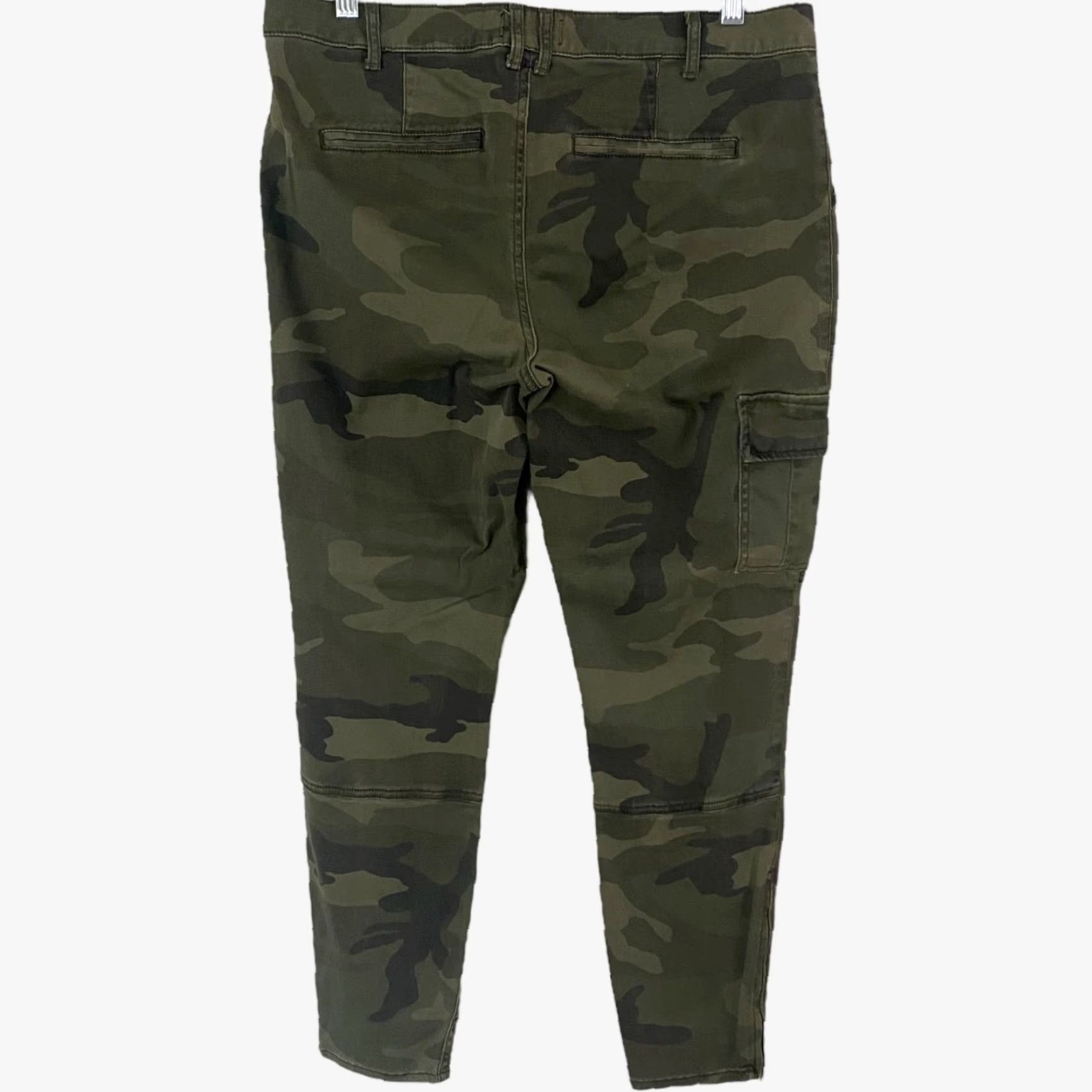 Abercrombie & Fitch Abercrombie & Fitch Cargo Skinny Ankle-Zip Pants Women's Size 30 Green Camo Size 30" / US 8 / IT 44 - 4 Thumbnail