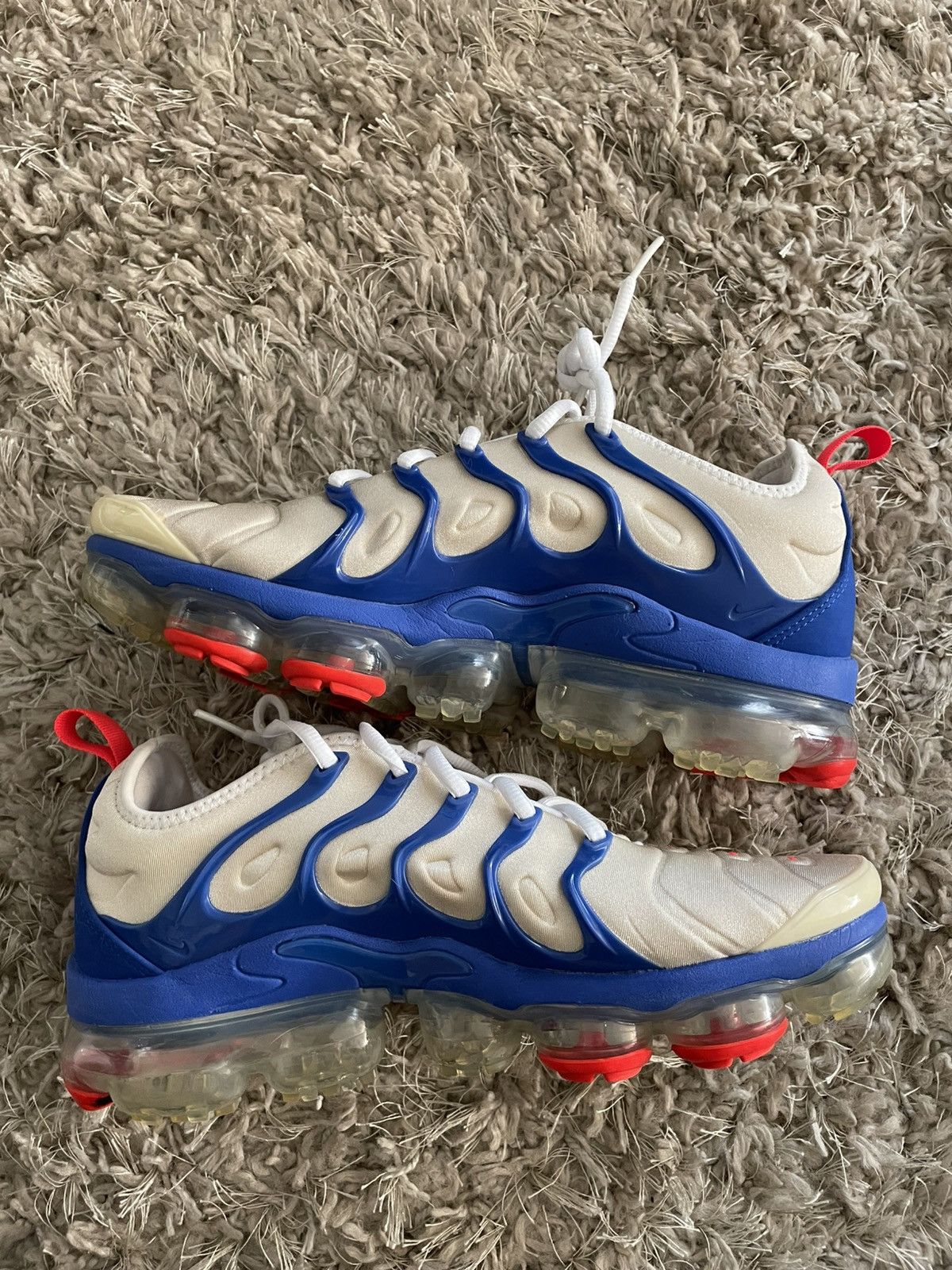 Nike Nike Vapormax Plus Coconut Milk Hyper Royal Size US 9 / EU 42 - 3 Thumbnail