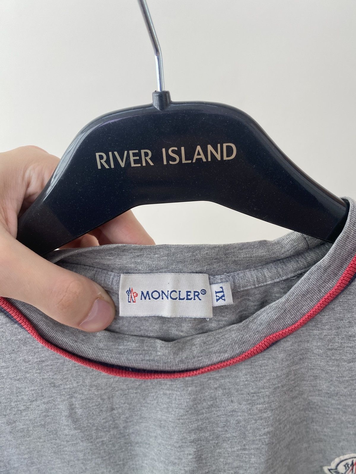 Moncler Vintage Moncler Denim Logo Gray Tee Size US L / EU 52-54 / 3 - 7 Thumbnail