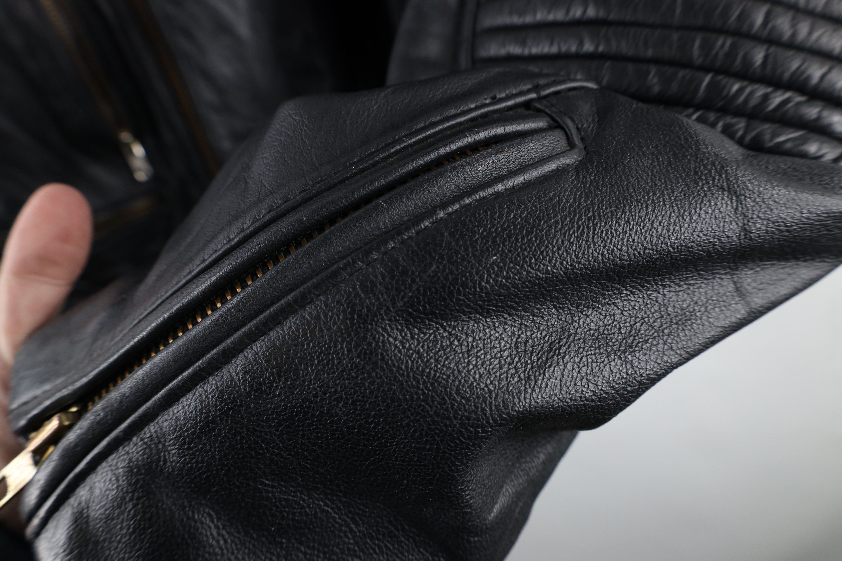 Vintage Vintage 70s Heavyweight Padded Leather Motorcycle Jacket Size US XL / EU 56 / 4 - 8 Thumbnail