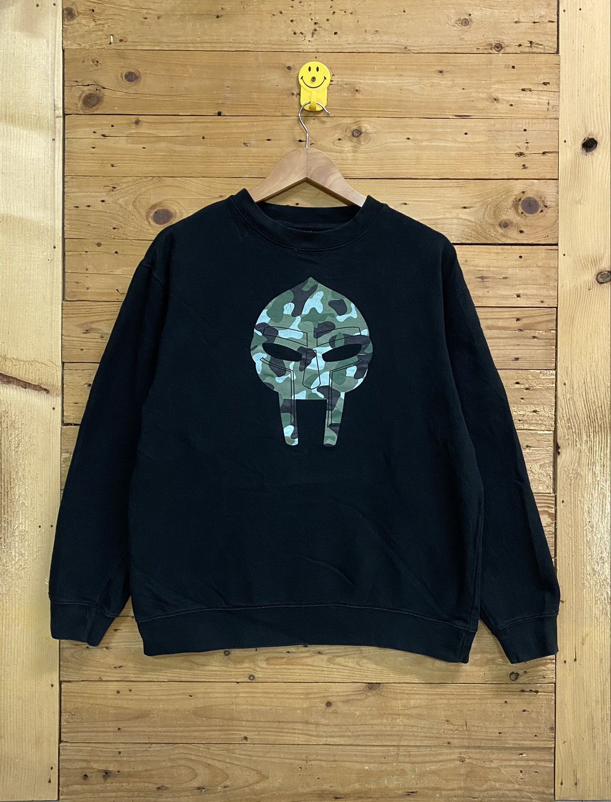 image of Very Akomplice x Mf Doom Crewneck in Black, Men's (Size Medium)