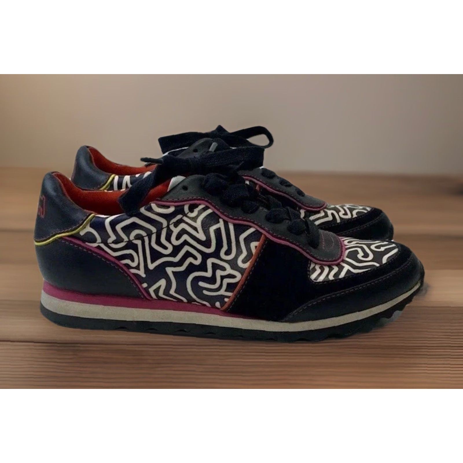 Coach Women Designer Coach Multicolor Sketch Black Sneakers FG1003 Size 6.5 User: Women Designer Coach Multicolor Sketch Black Sneakers FG1003 Size 6.5 Size US 7 / IT 37 - 2 Thumbnail