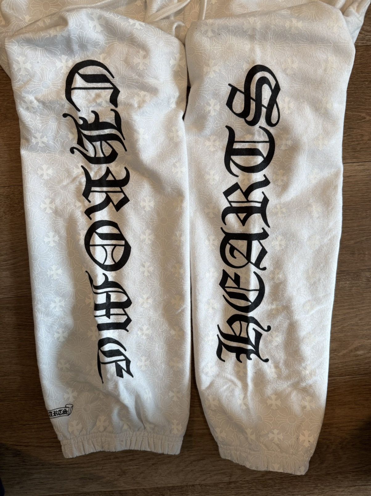 Chrome Hearts Chrome Hearts White Monogram Sweatpants Size US 34 / EU 50 - 4 Thumbnail