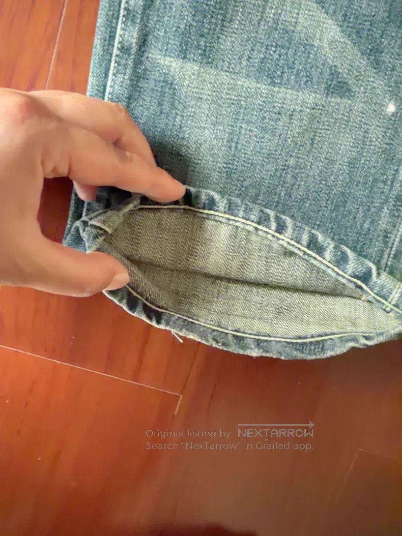 Neighborhood Neighborhood size M jeans Size US 27 - 7 Thumbnail