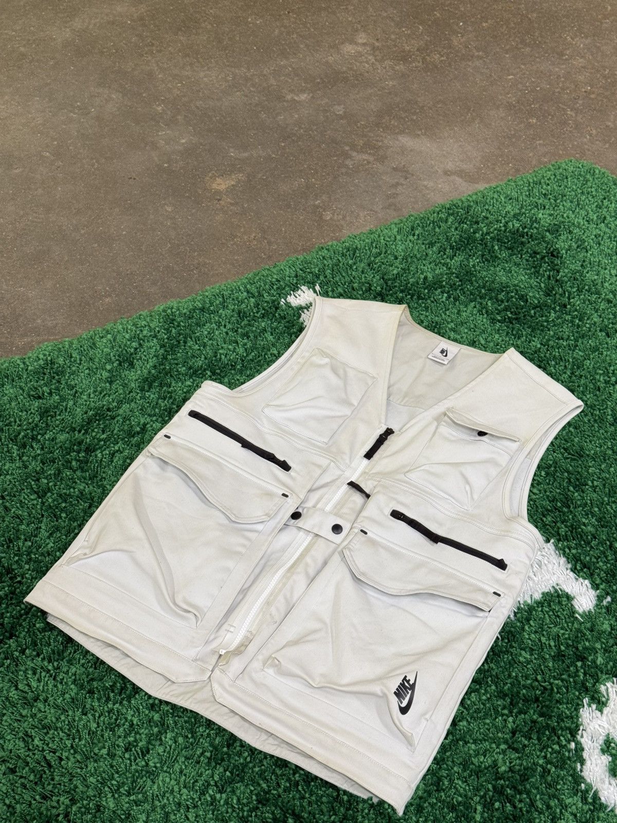 Nike Nike Lab White Utility Cargo Vest Sz. Small Size US S / EU 44-46 / 1 - 2 Thumbnail