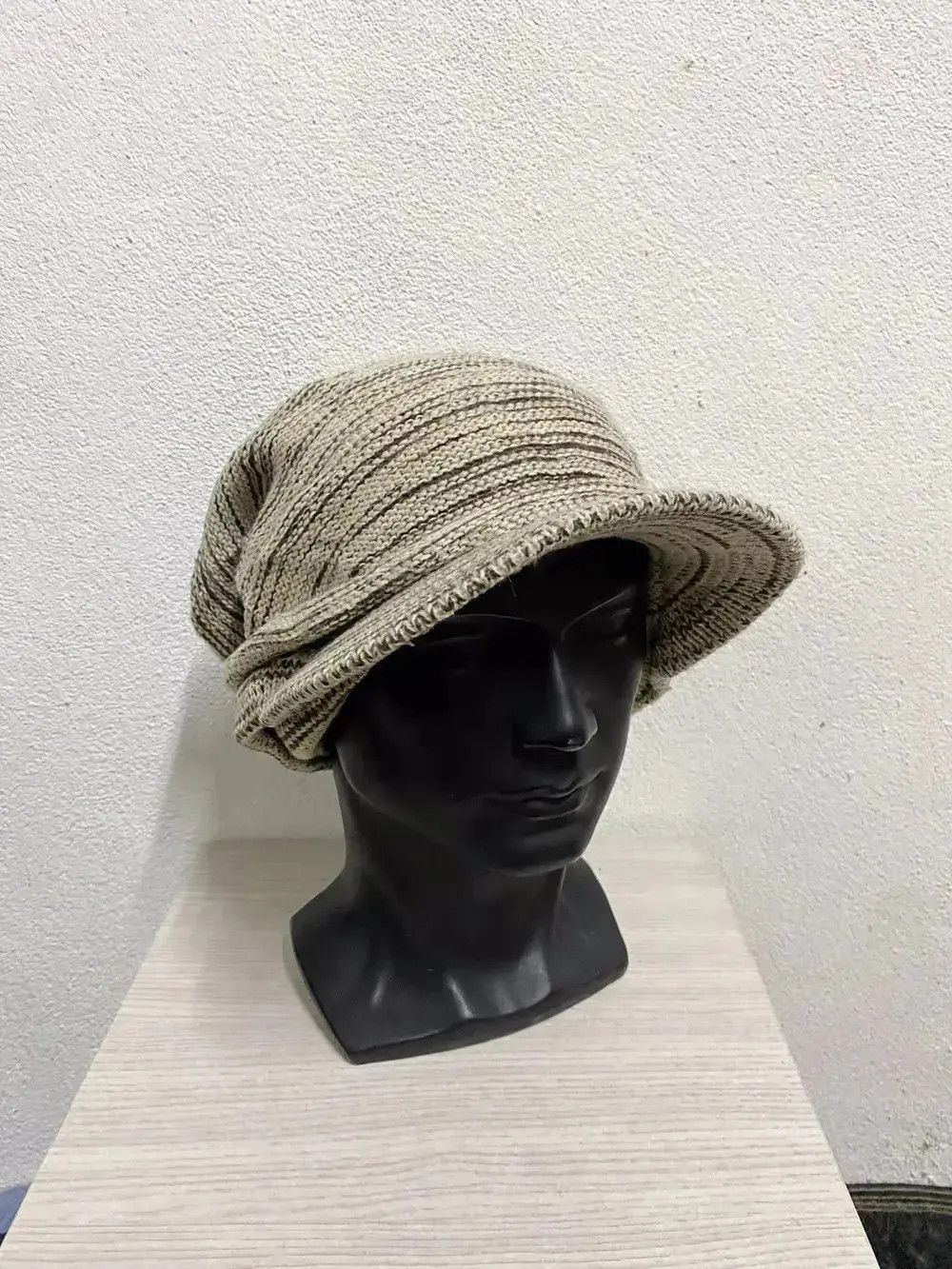 Japanese Brand Rare Japanese Brand Visor Beanie Hat Size ONE SIZE - 2 Thumbnail