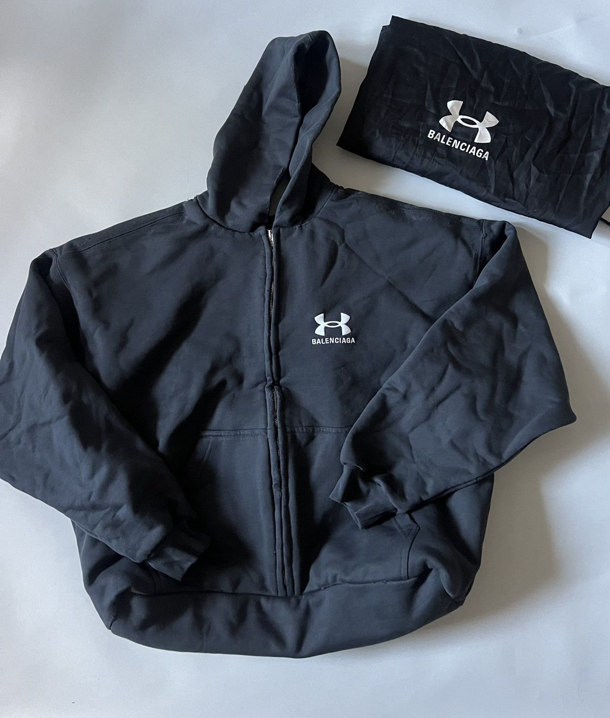 Balenciaga × Under Armour Balenciaga Under Armour Hoodie Bag Size ONE SIZE - 3 Thumbnail