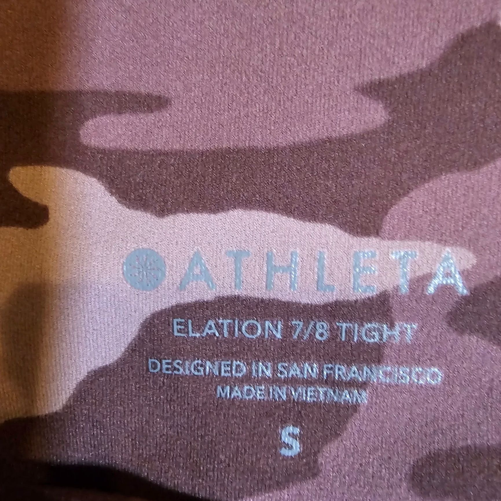 Athleta Athleta Pants Womens Small Pink Camo Elation 7/8 Cropped Stretch Athletic Causal Size 28" / US 6 / IT 42 - 3 Thumbnail