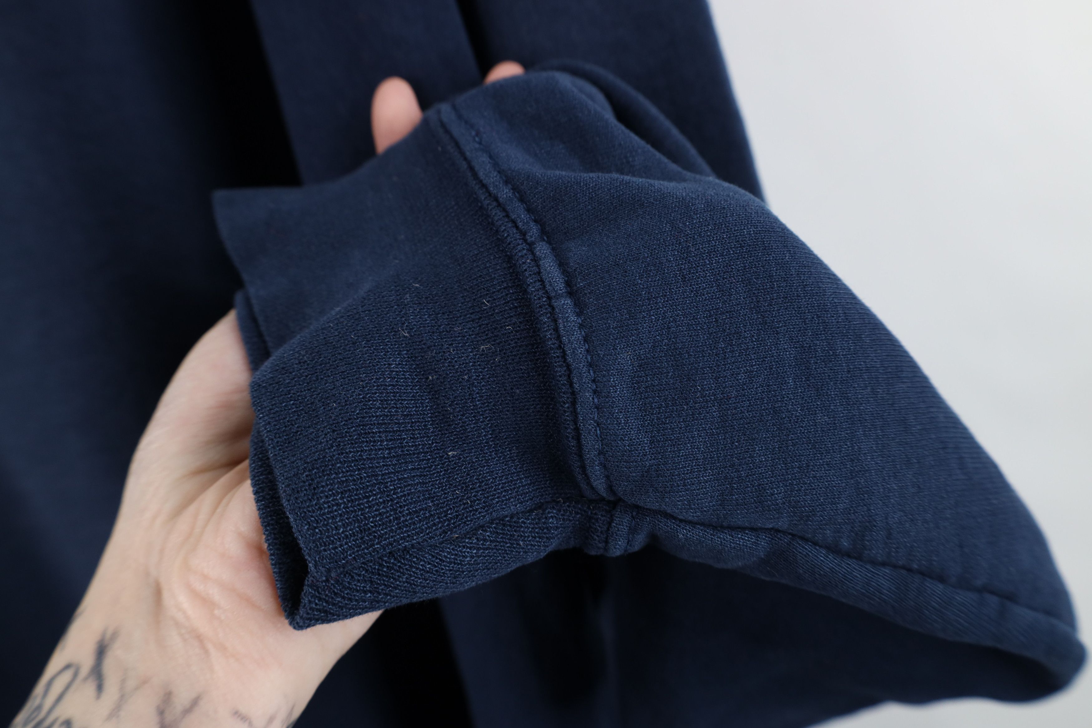 Vintage Vintage 90s Streetwear Blank Crewneck Sweatshirt Navy Blue Size US XXL / EU 58 / 5 - 10 Thumbnail