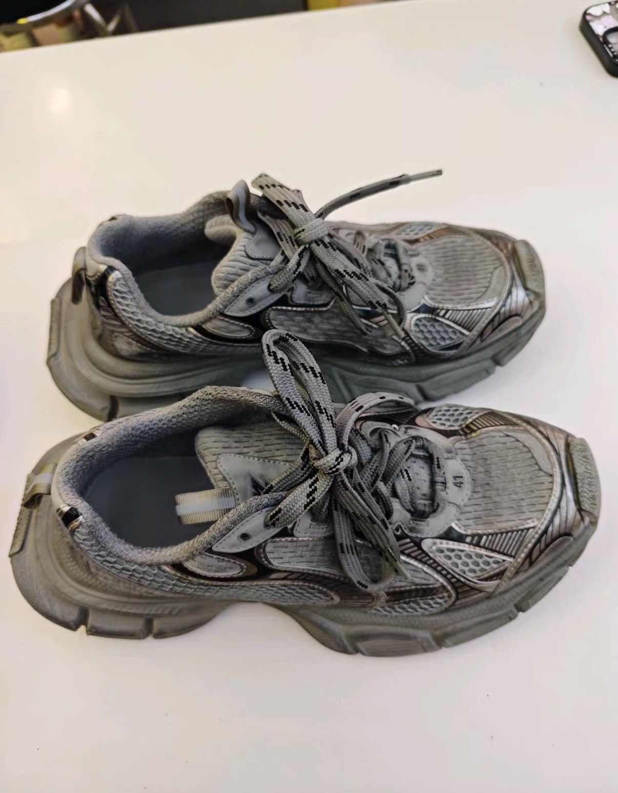 Balenciaga Balenciaga 3XL Vintage Silver Sneakers J42 Size US 8 / EU 41 - 3 Thumbnail